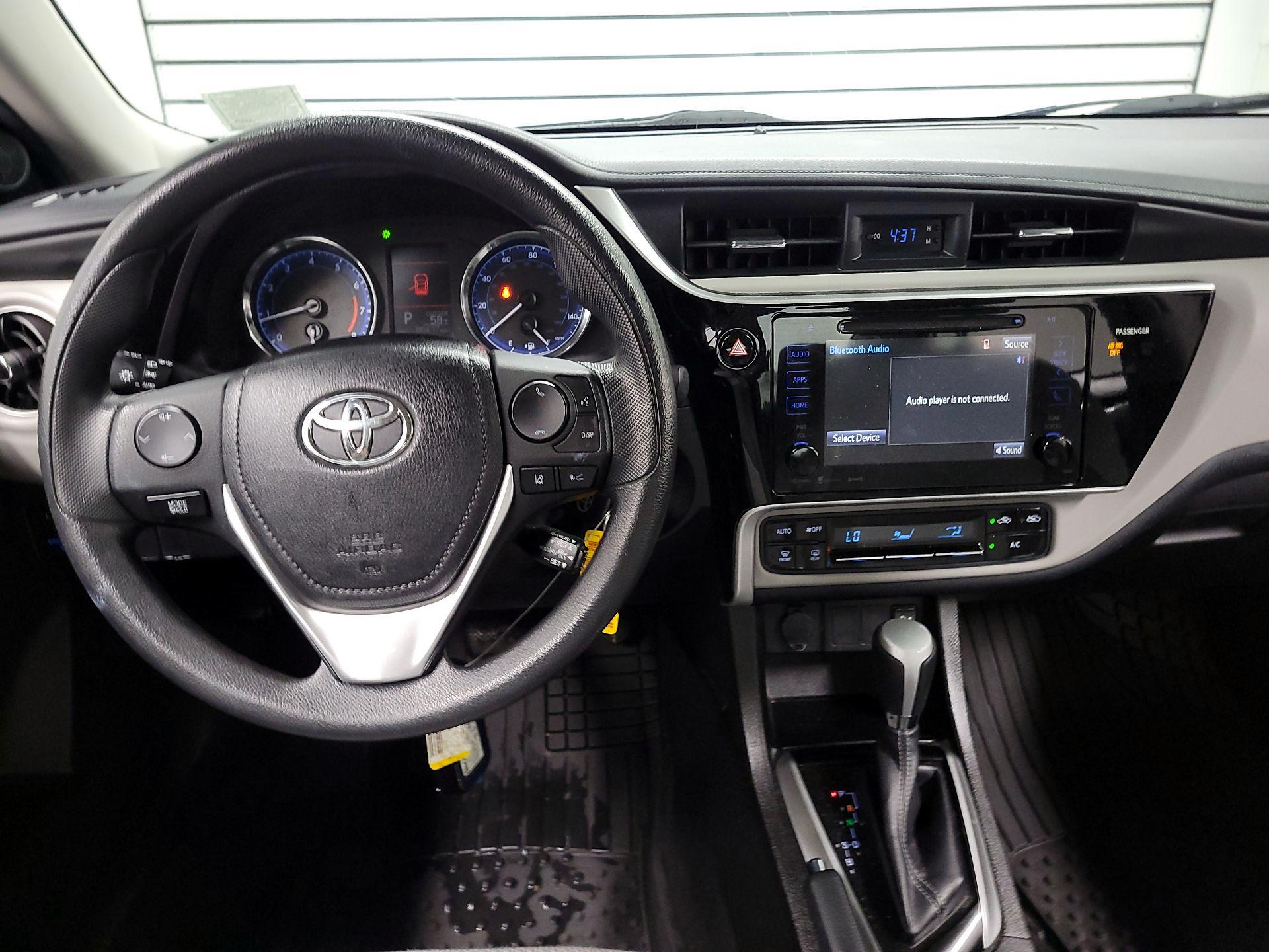 Thumbnail: 2017 Toyota Corolla - 9