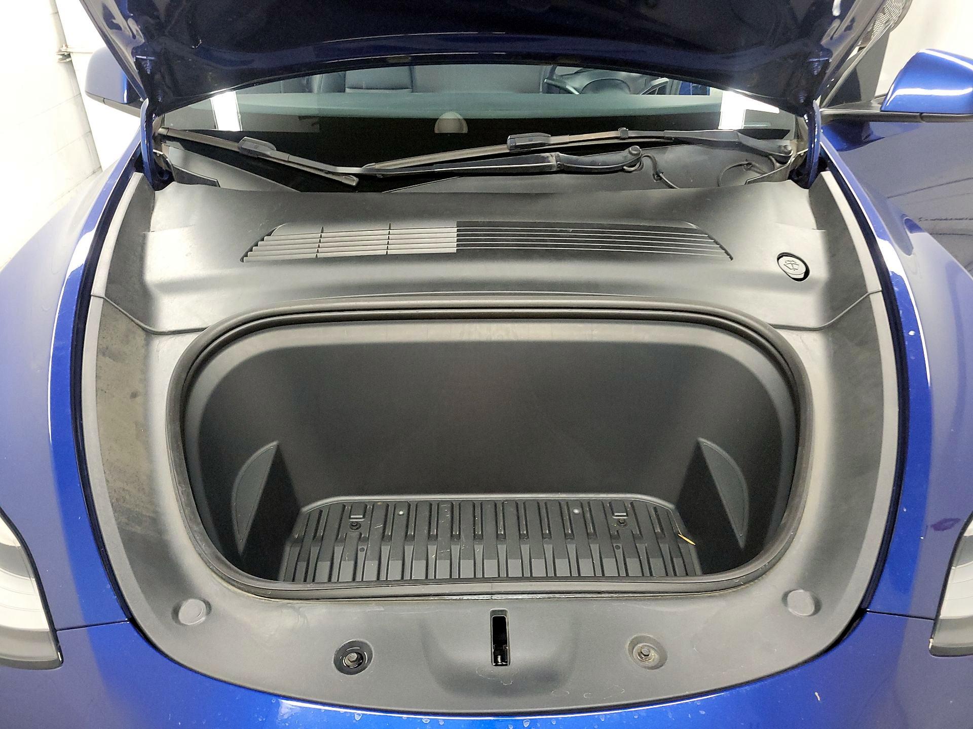 Thumbnail: 2021 Tesla Model Y - 19