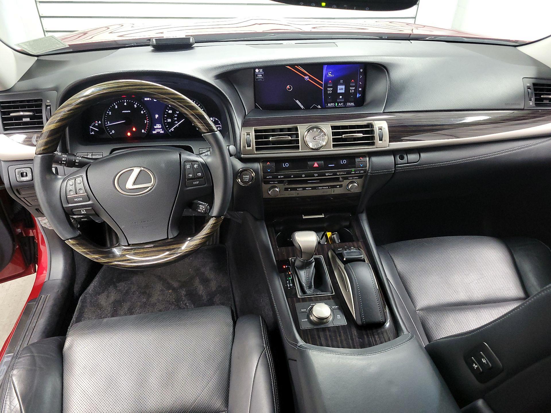 Thumbnail: 2016 Lexus LS - 9