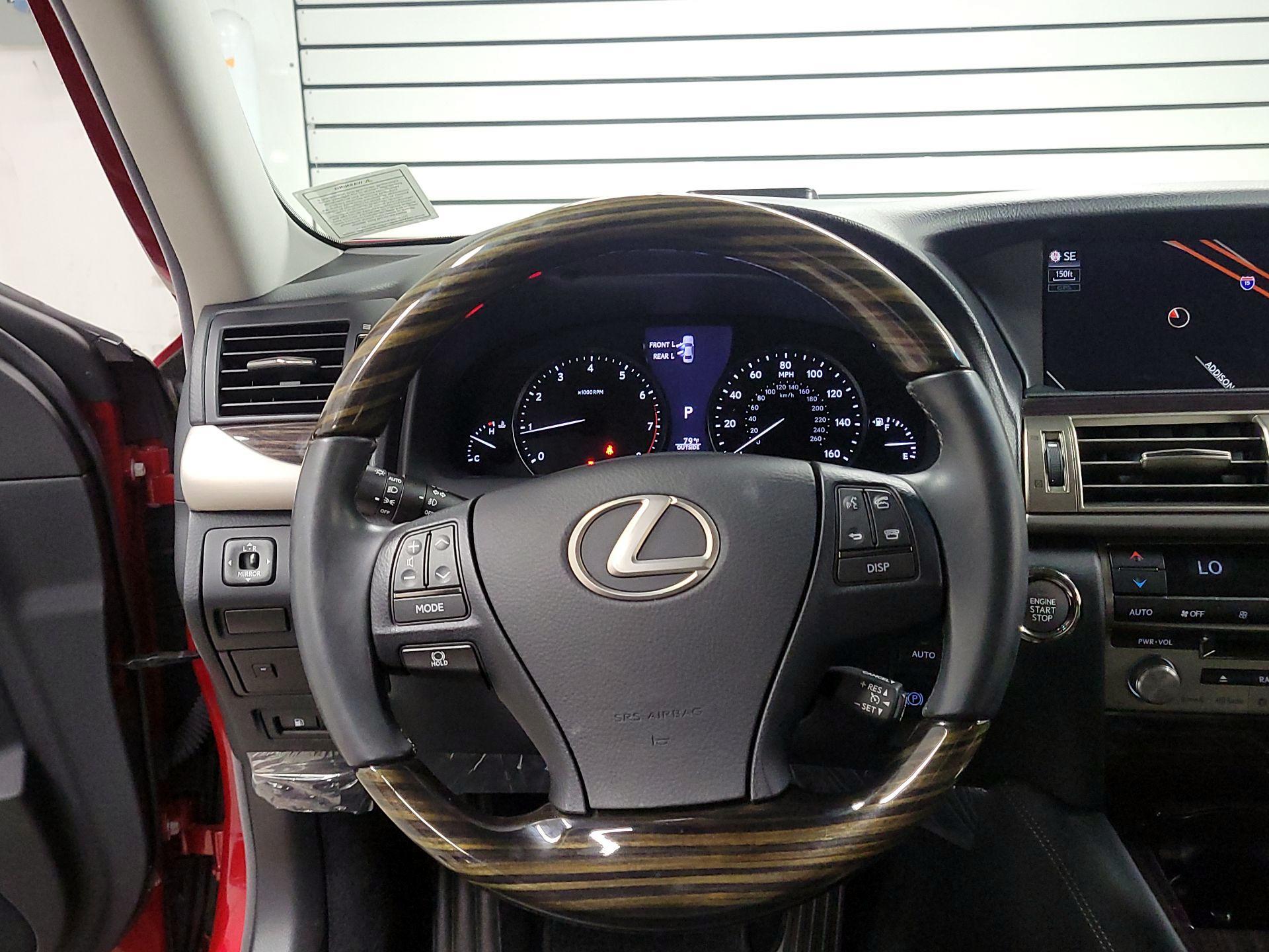 Thumbnail: 2016 Lexus LS - 10