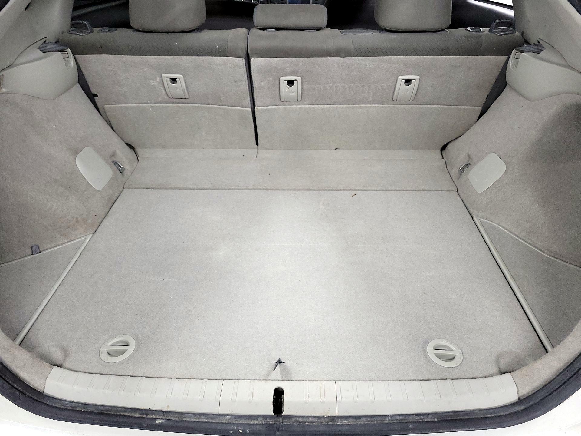 Thumbnail: 2014 Toyota Prius - 19