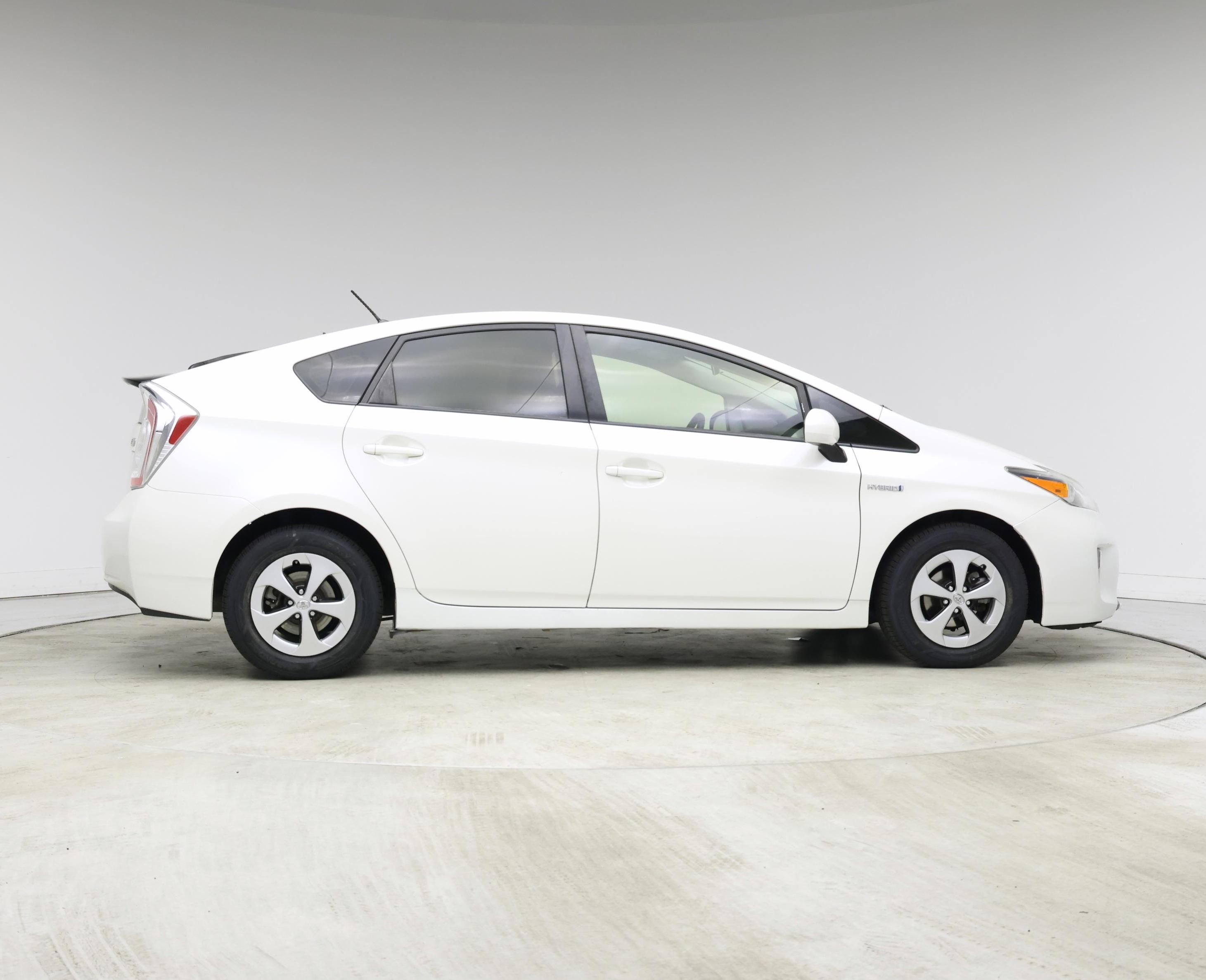 Thumbnail: 2014 Toyota Prius - 7