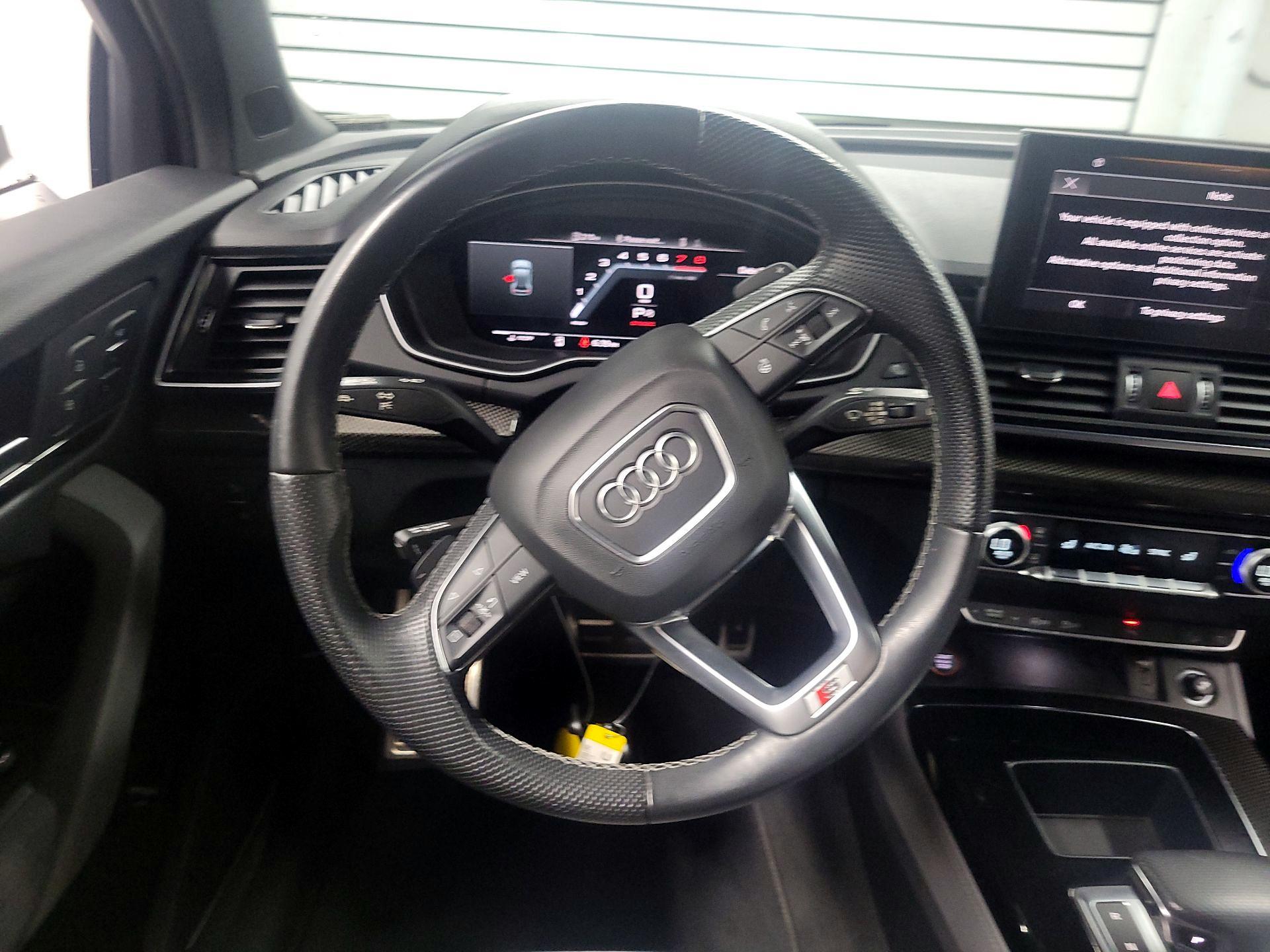 Thumbnail: 2022 Audi SQ5 - 10