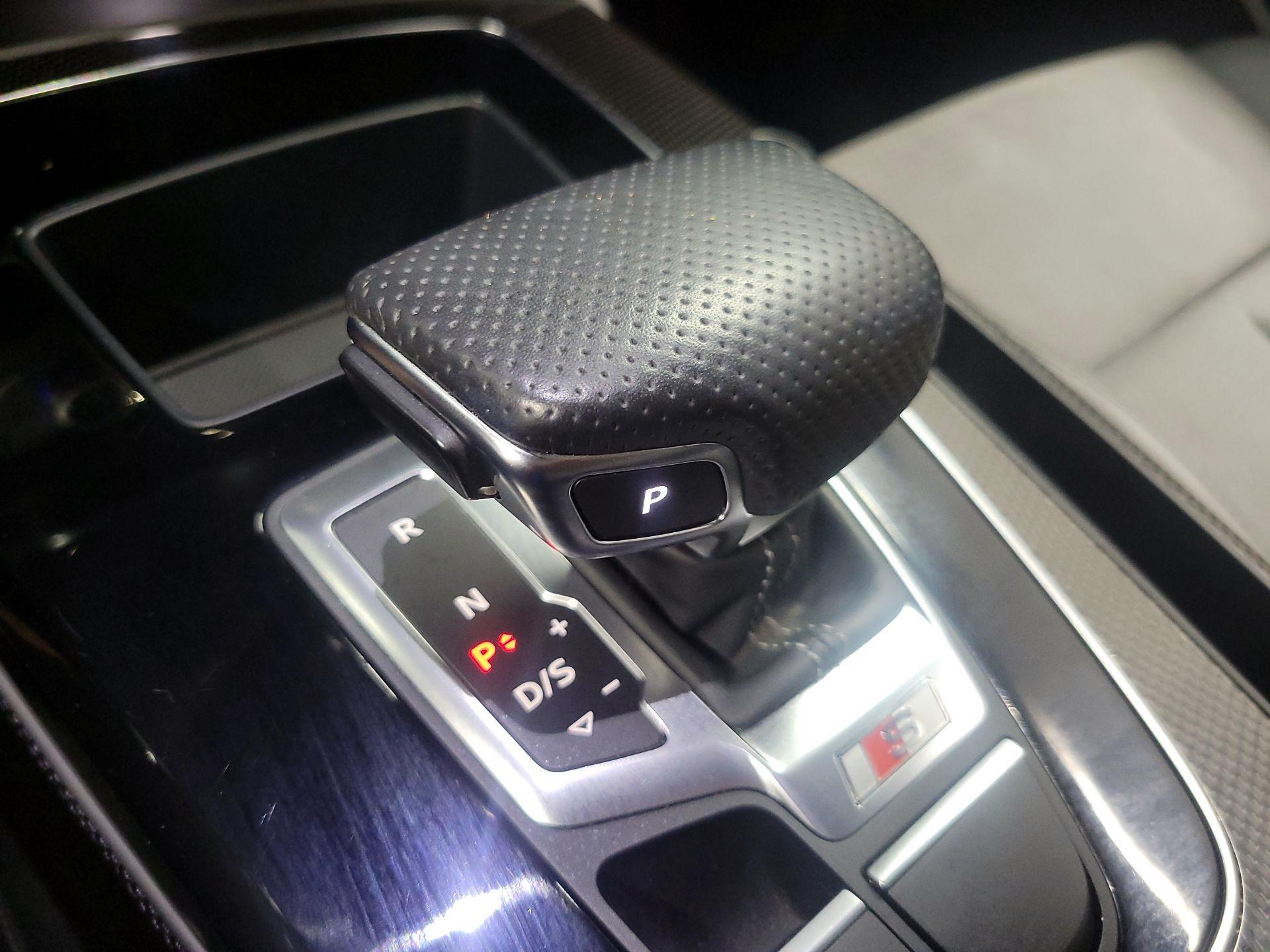 Thumbnail: 2022 Audi SQ5 - 15