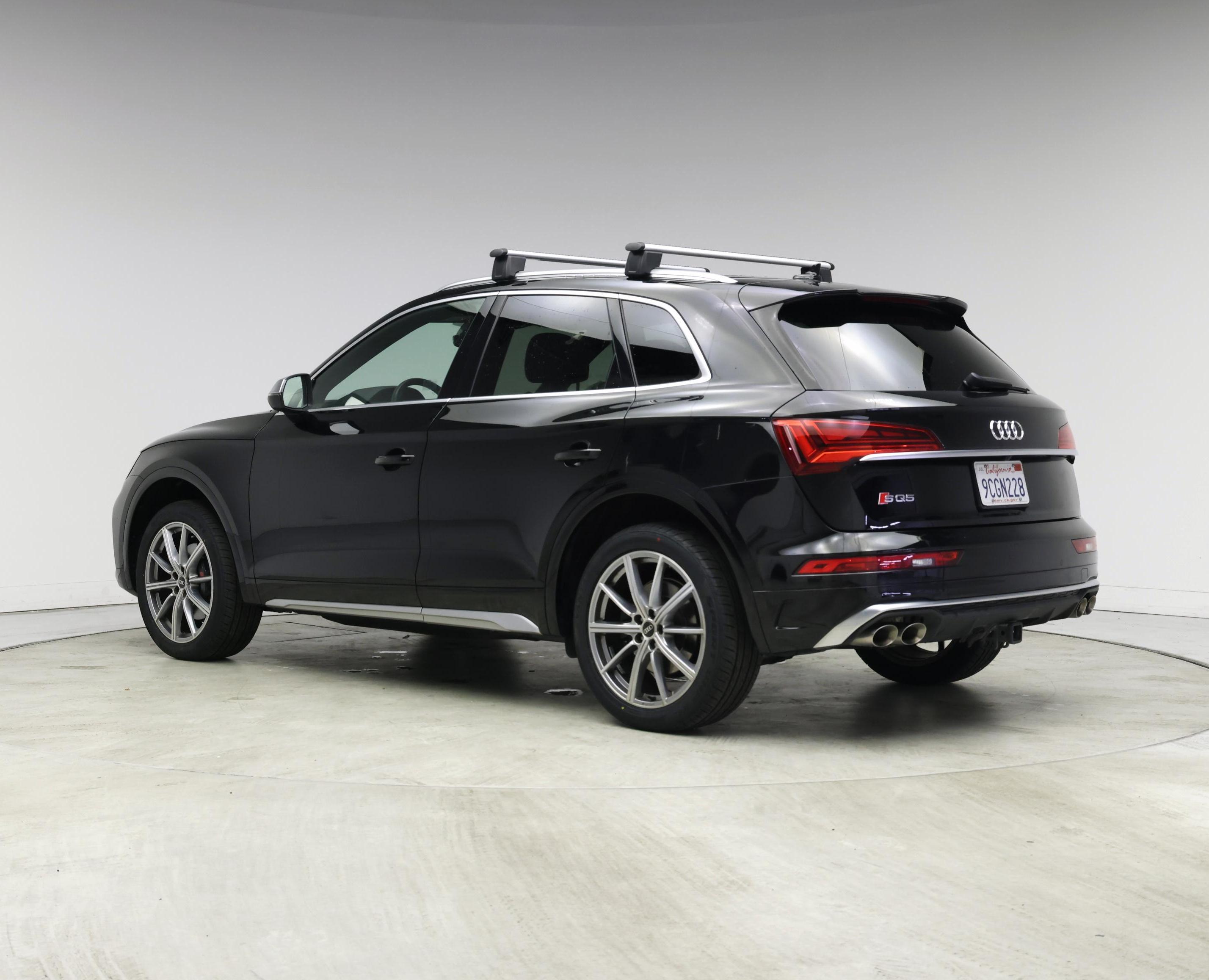 Thumbnail: 2022 Audi SQ5 - 2