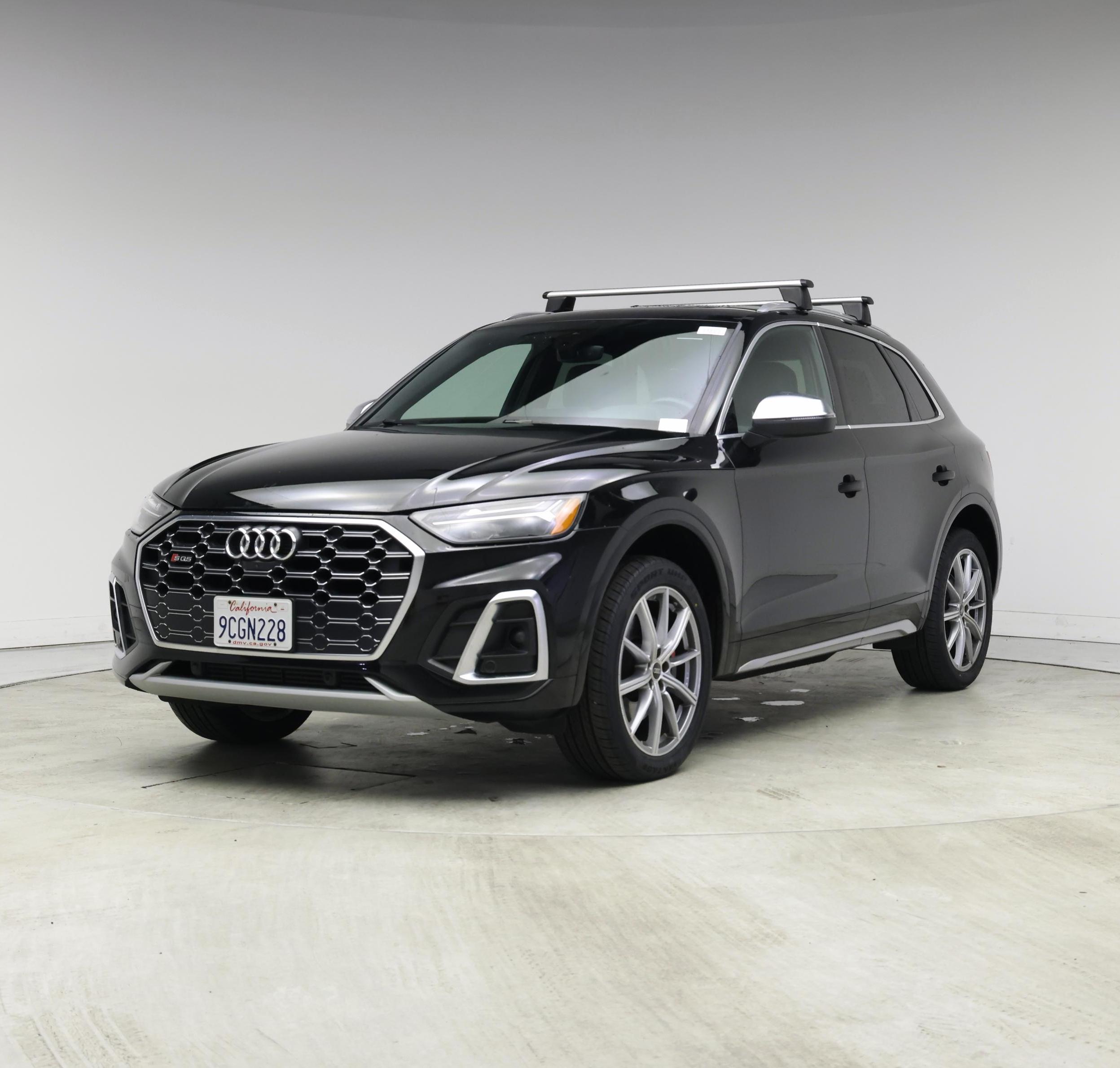 Thumbnail: 2022 Audi SQ5 - 4