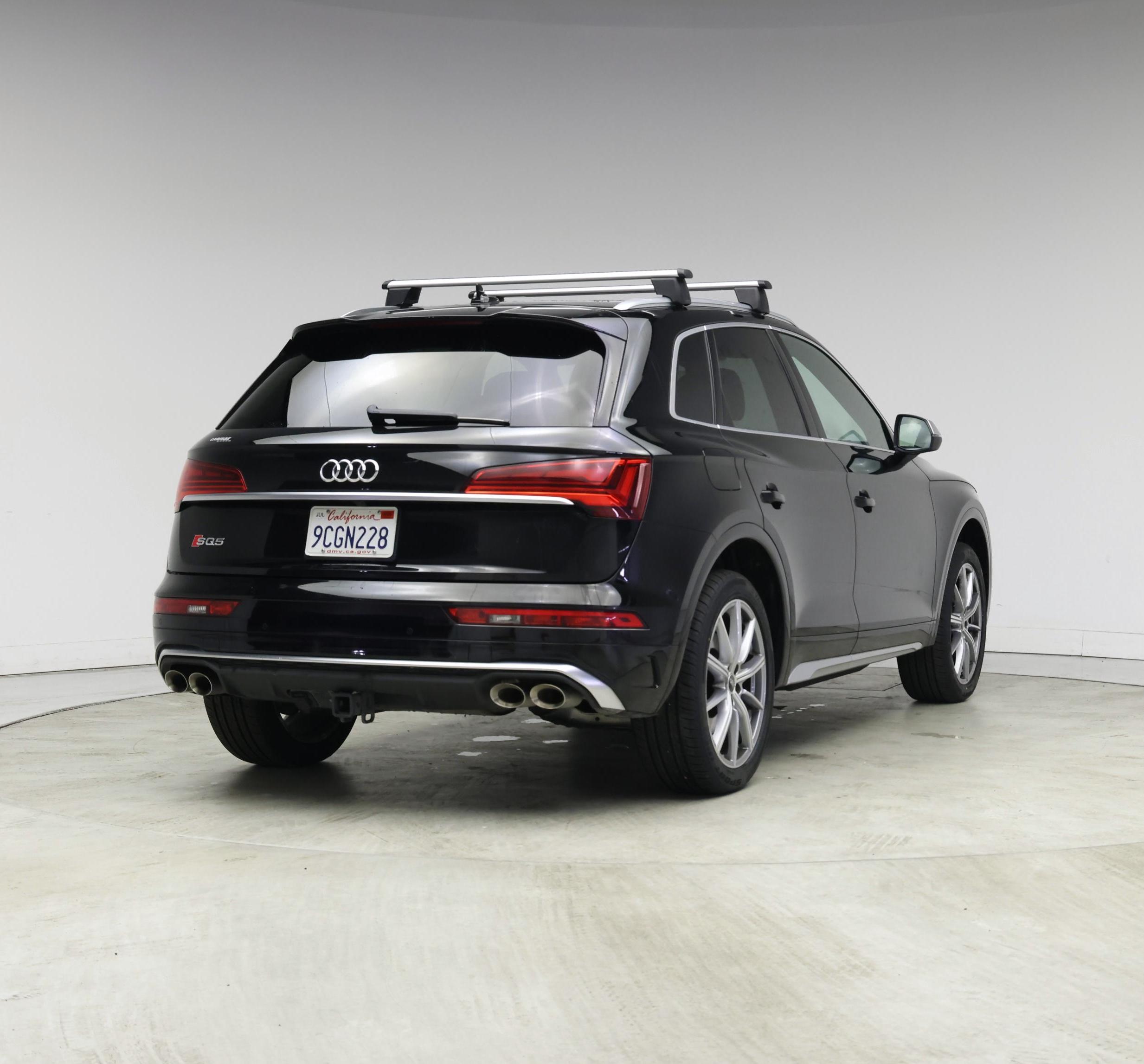 Thumbnail: 2022 Audi SQ5 - 8