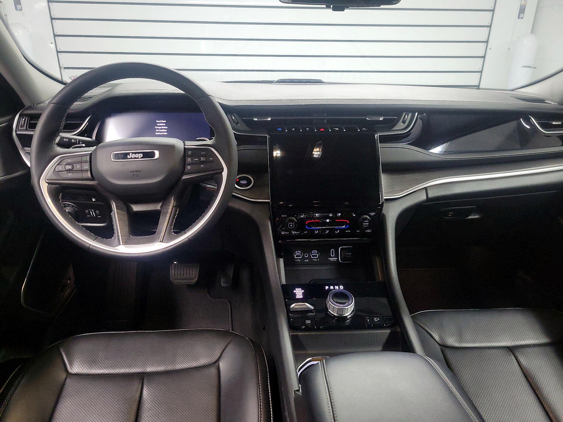 Thumbnail: 2024 Jeep Grand Cherokee - 9