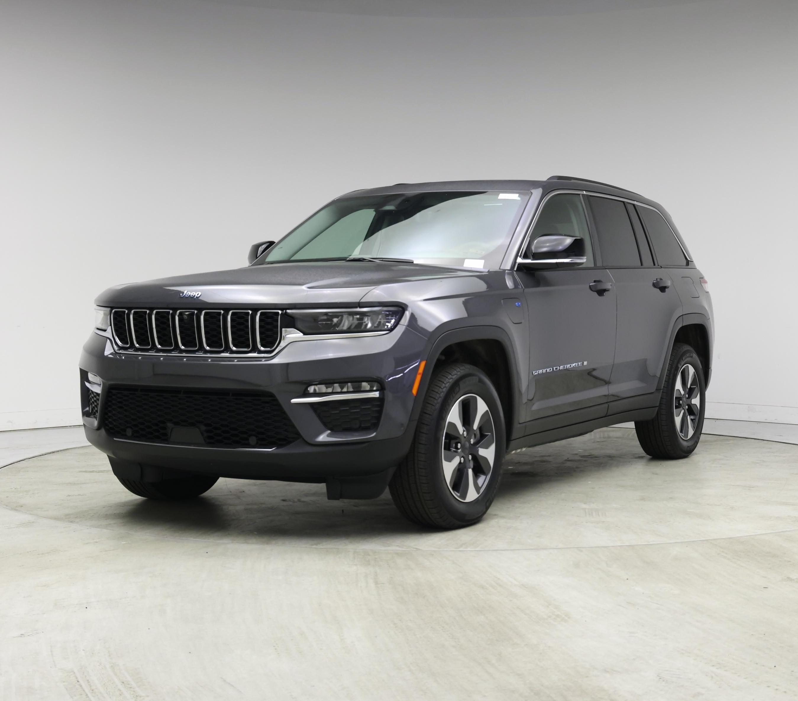 Thumbnail: 2024 Jeep Grand Cherokee - 4