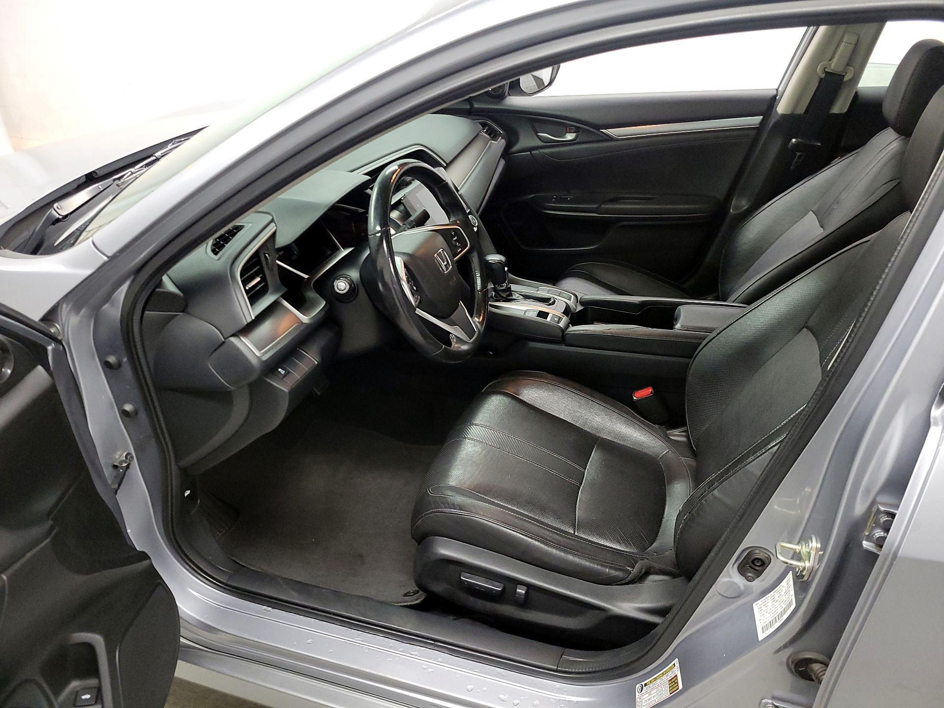 Thumbnail: 2016 Honda Civic - 11