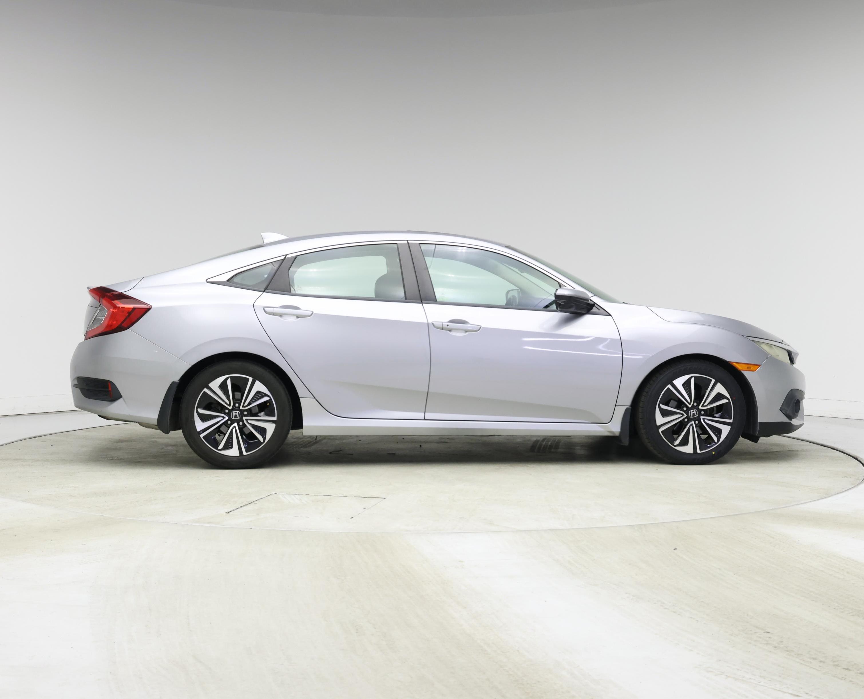 Thumbnail: 2016 Honda Civic - 7