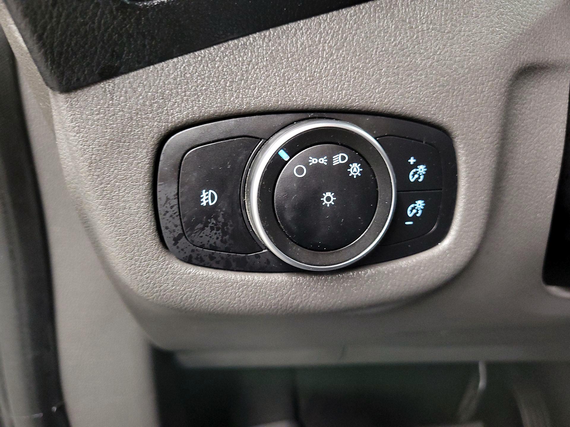 Thumbnail: 2019 Ford Transit Series - 13