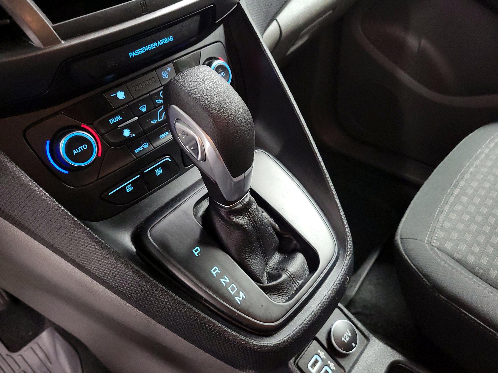 Thumbnail: 2019 Ford Transit Series - 18