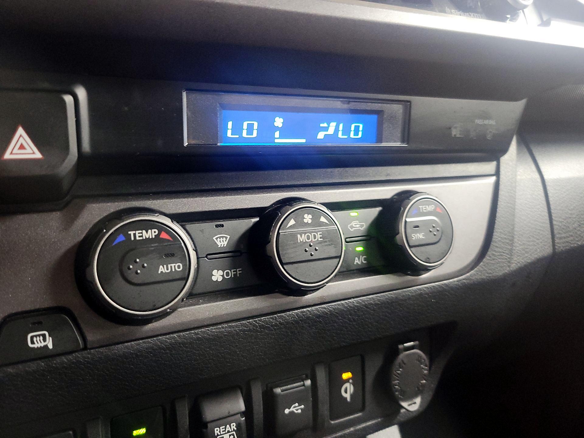 Thumbnail: 2021 Toyota Tacoma - 16
