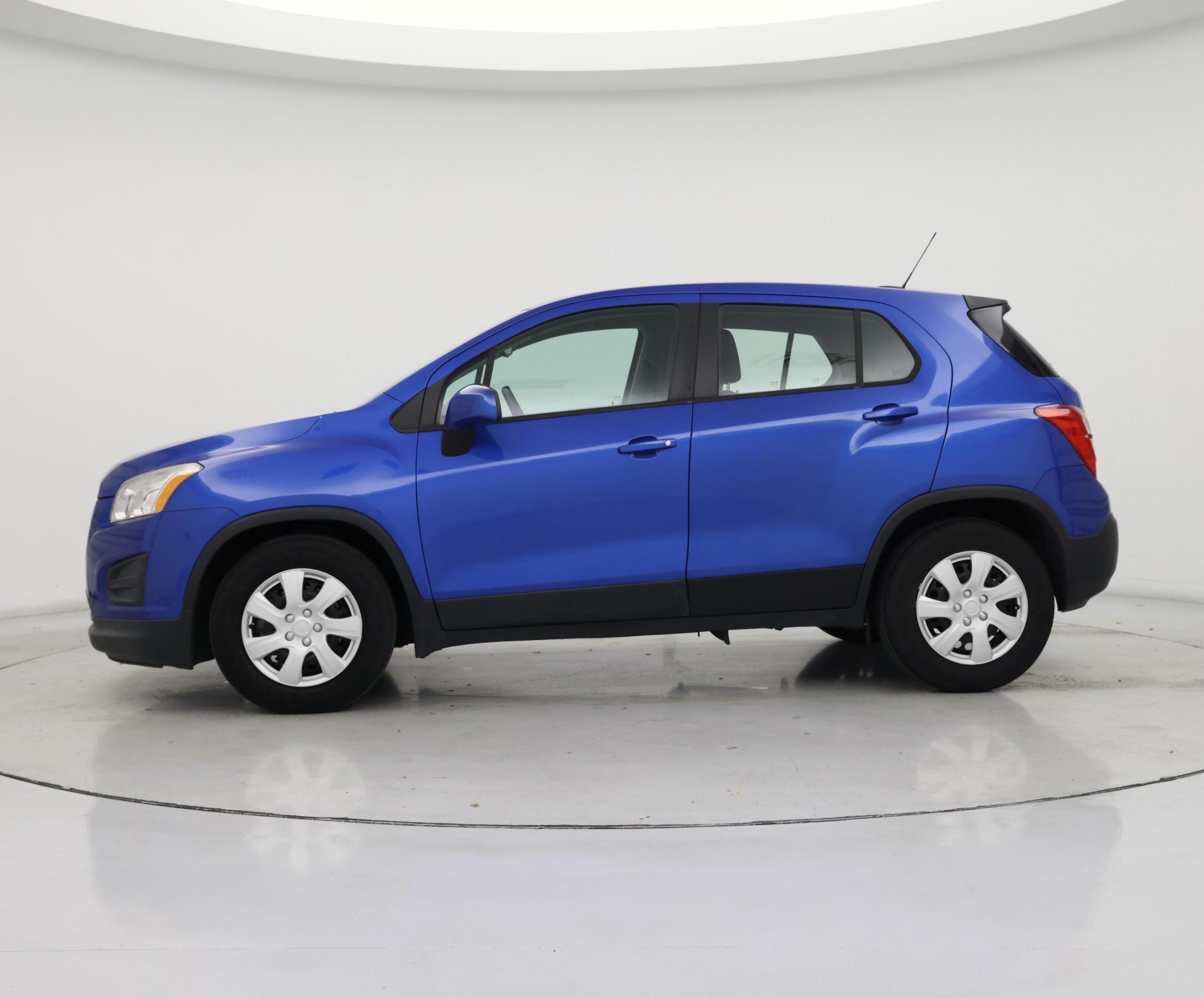 Thumbnail: 2015 Chevrolet Trax - 3