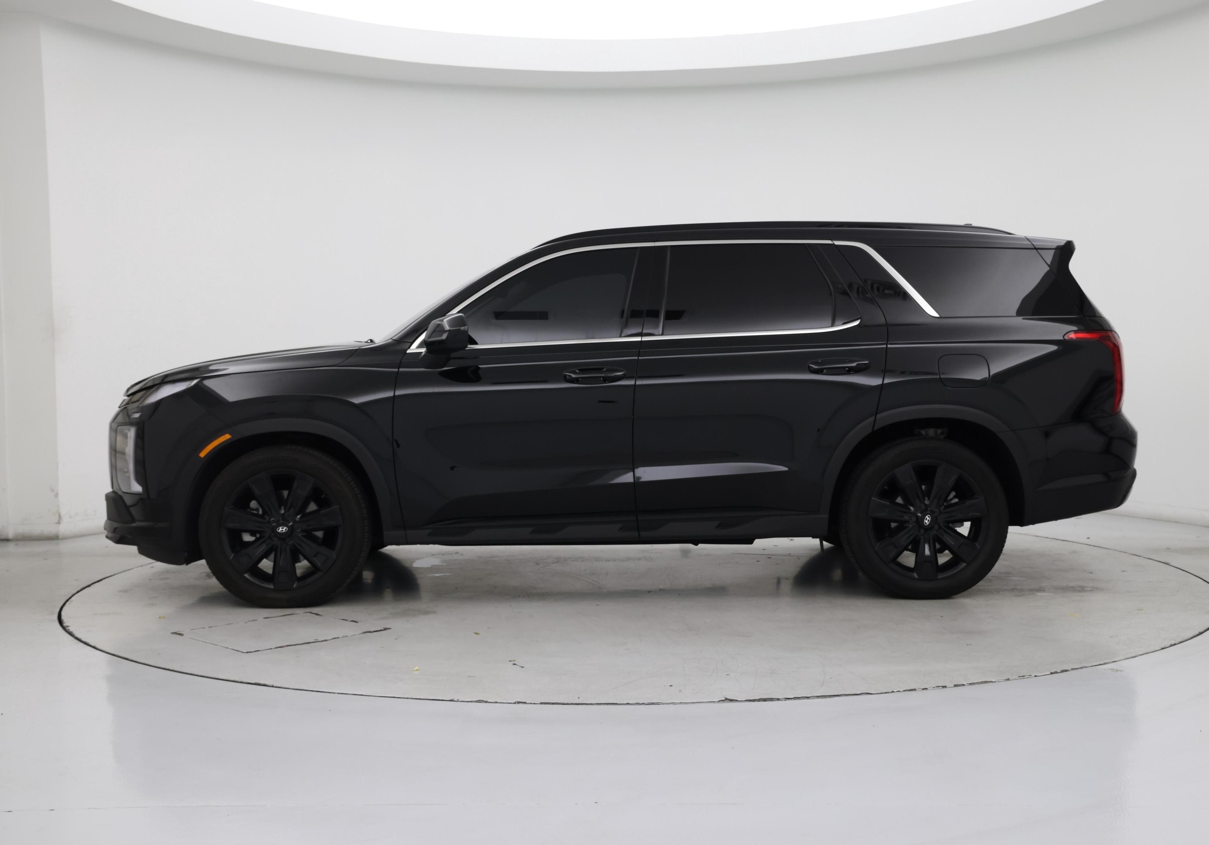 Thumbnail: 2023 Hyundai Palisade - 3