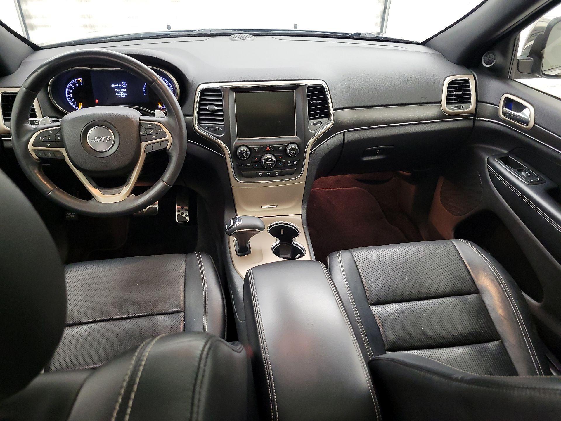 Thumbnail: 2015 Jeep Grand Cherokee - 9