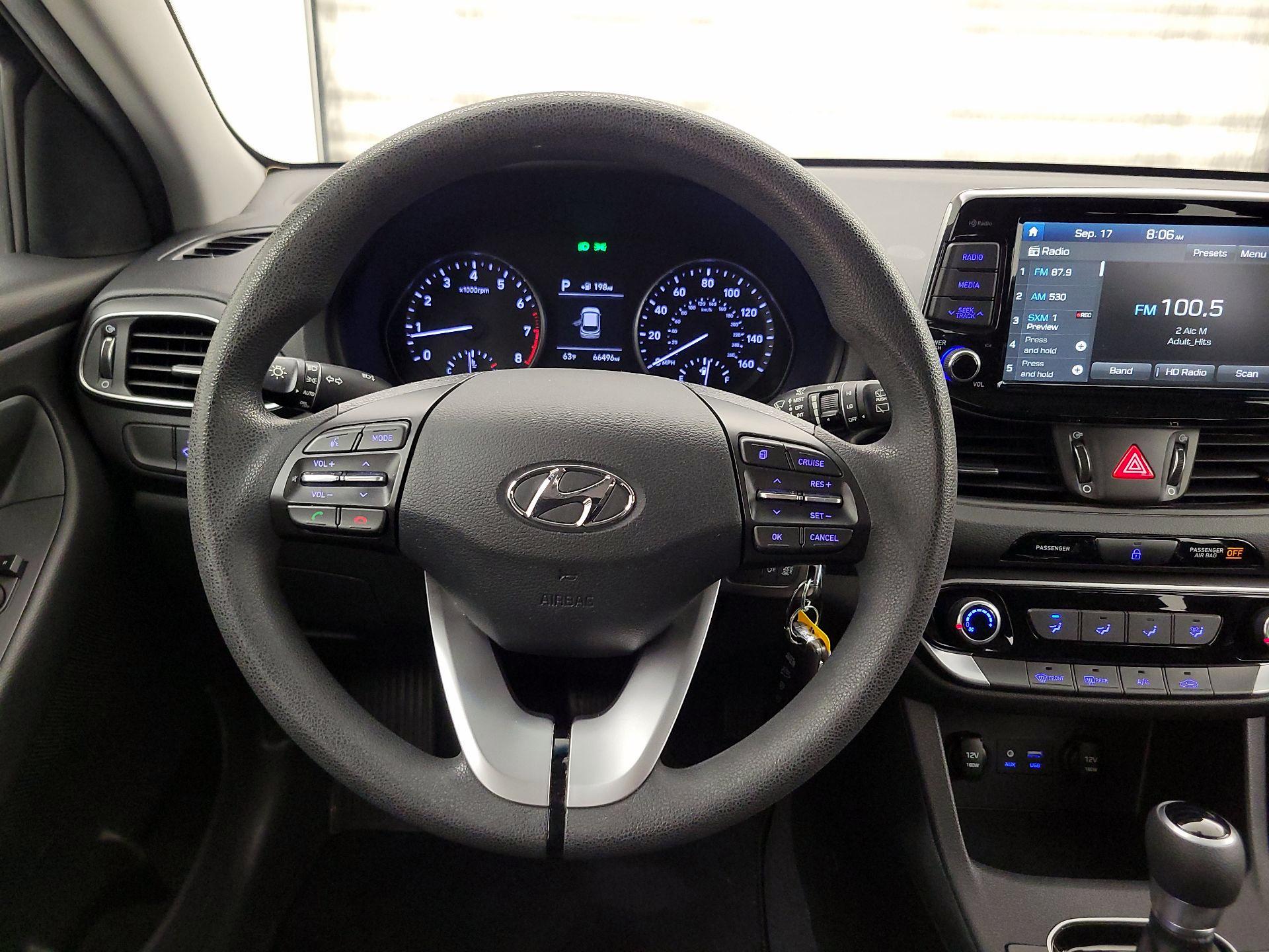 Thumbnail: 2018 Hyundai Elantra - 10