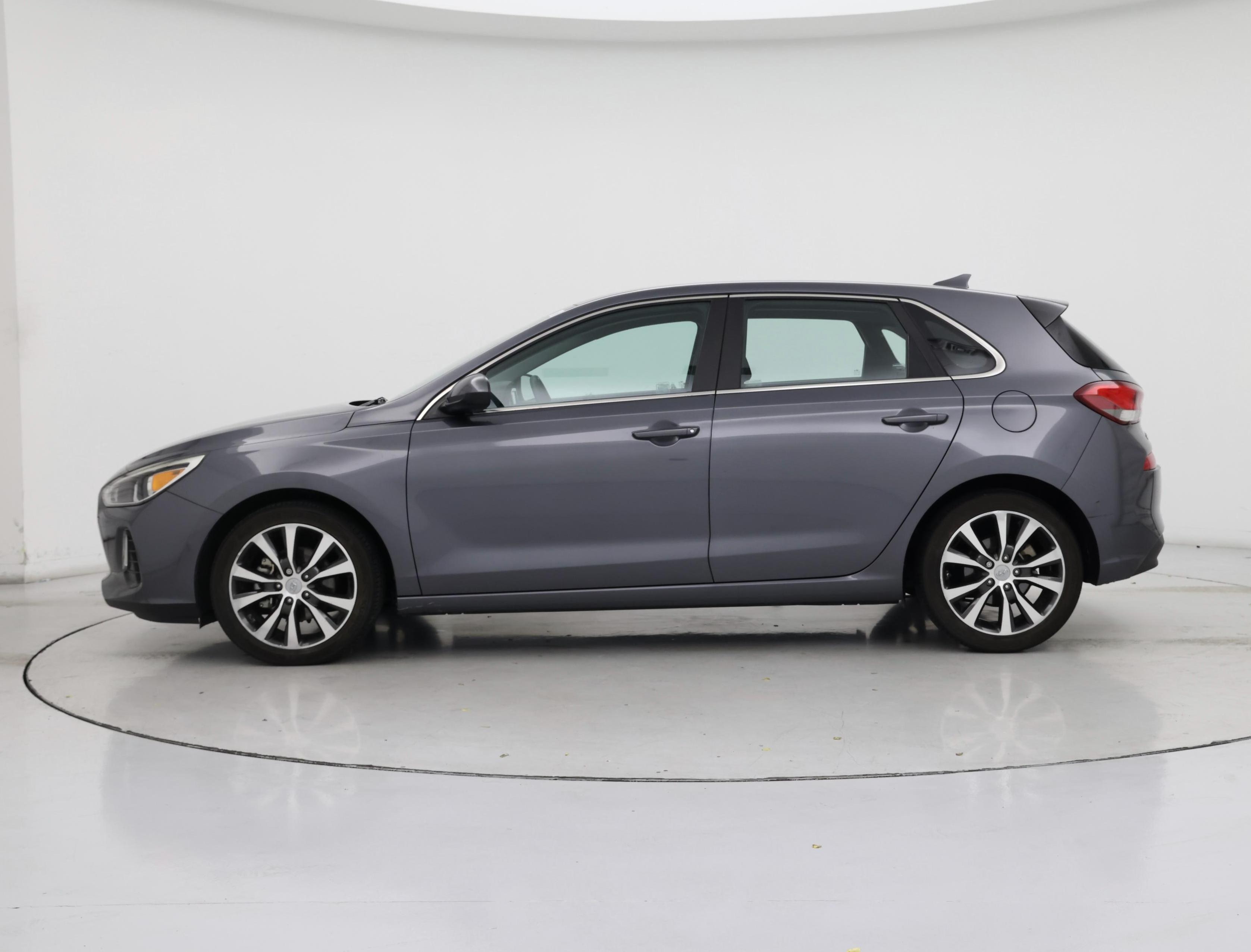 Thumbnail: 2018 Hyundai Elantra - 3