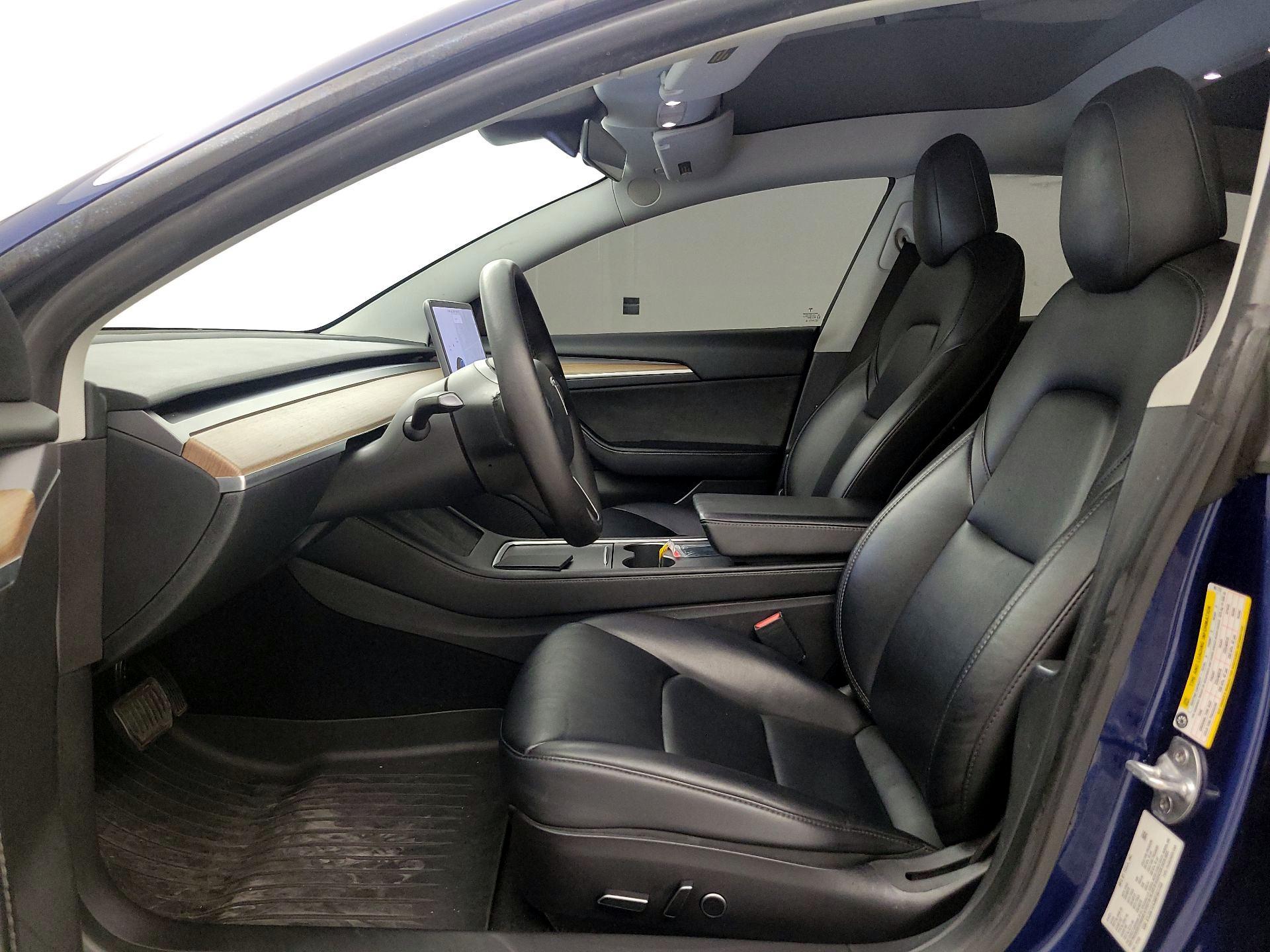 Thumbnail: 2021 Tesla Model 3 - 11