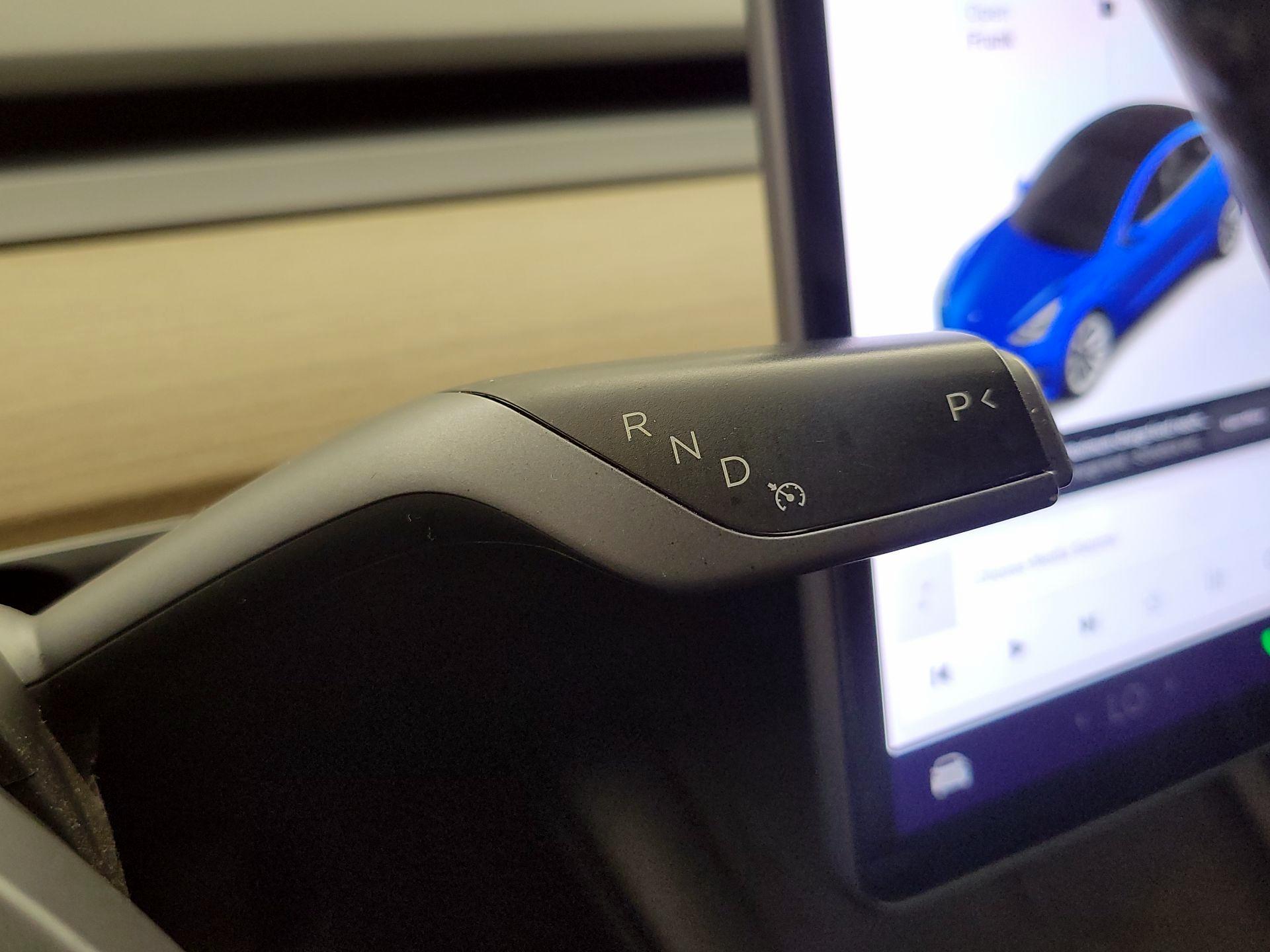 Thumbnail: 2021 Tesla Model 3 - 17