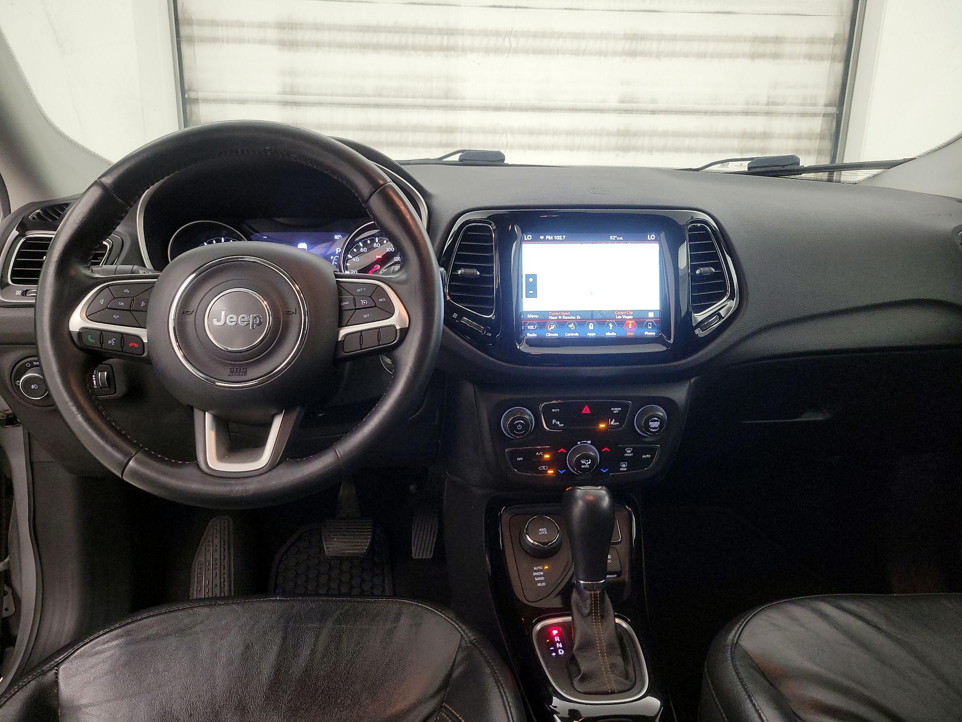 Thumbnail: 2018 Jeep Compass - 9