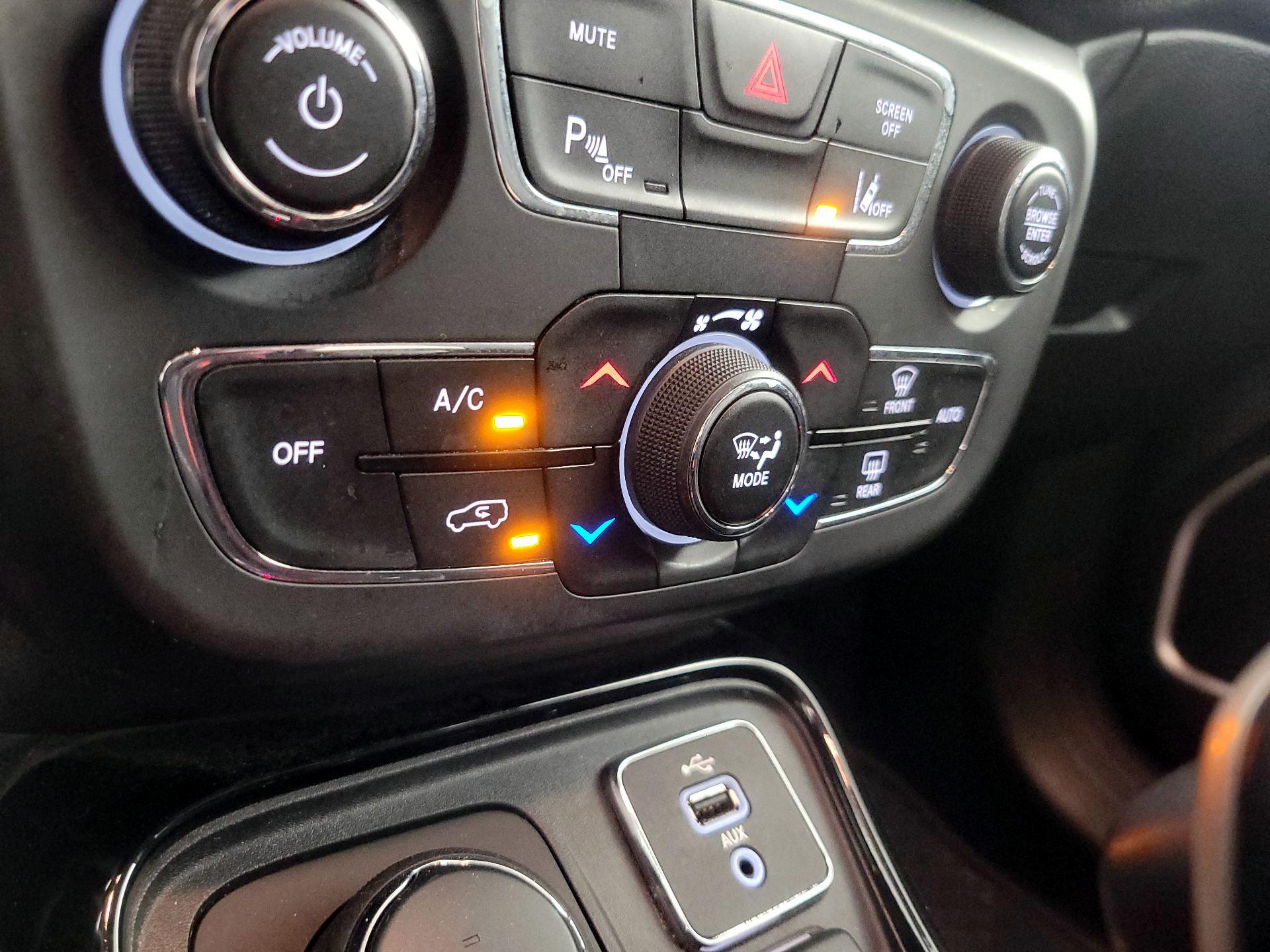 Thumbnail: 2018 Jeep Compass - 17