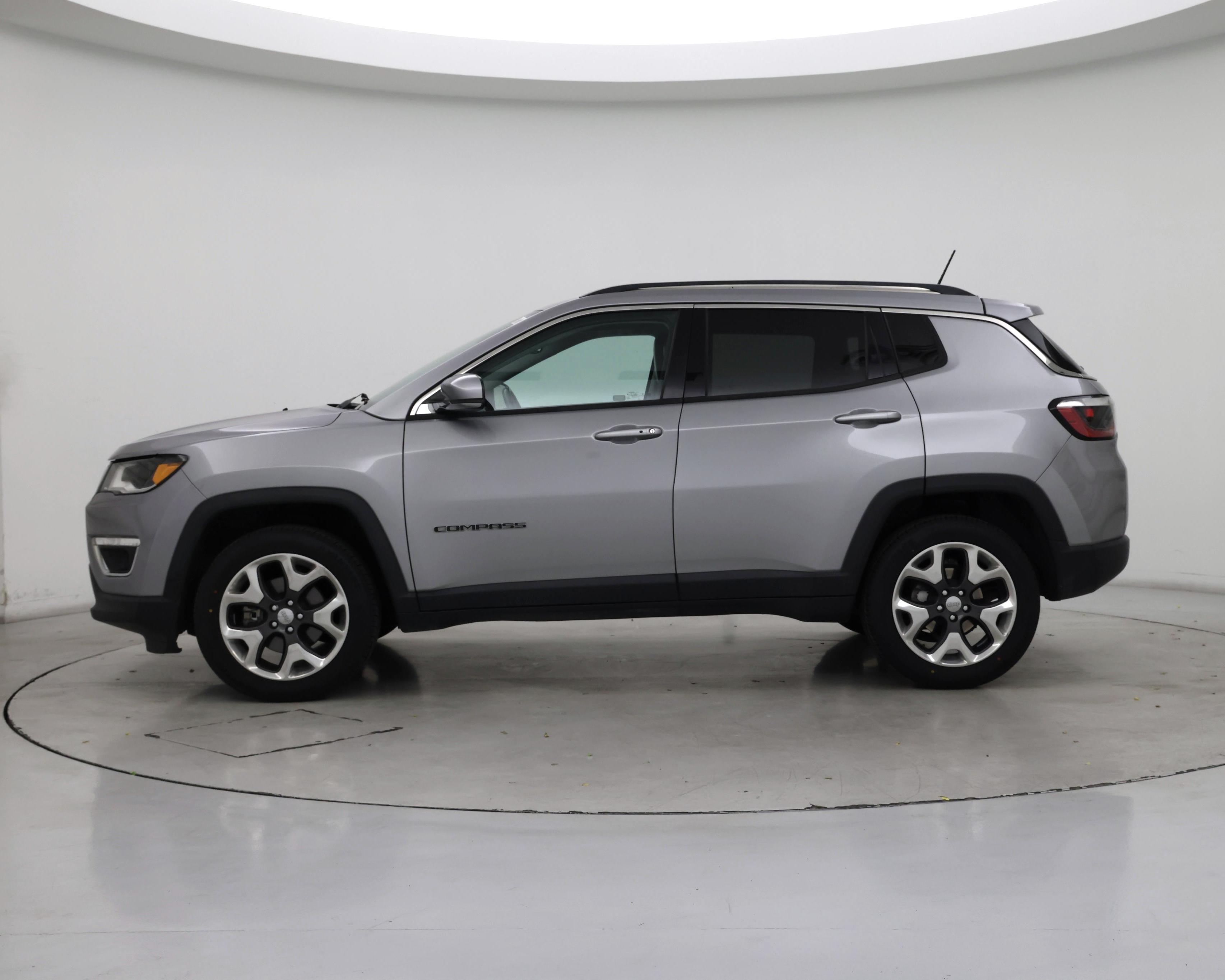 Thumbnail: 2018 Jeep Compass - 3