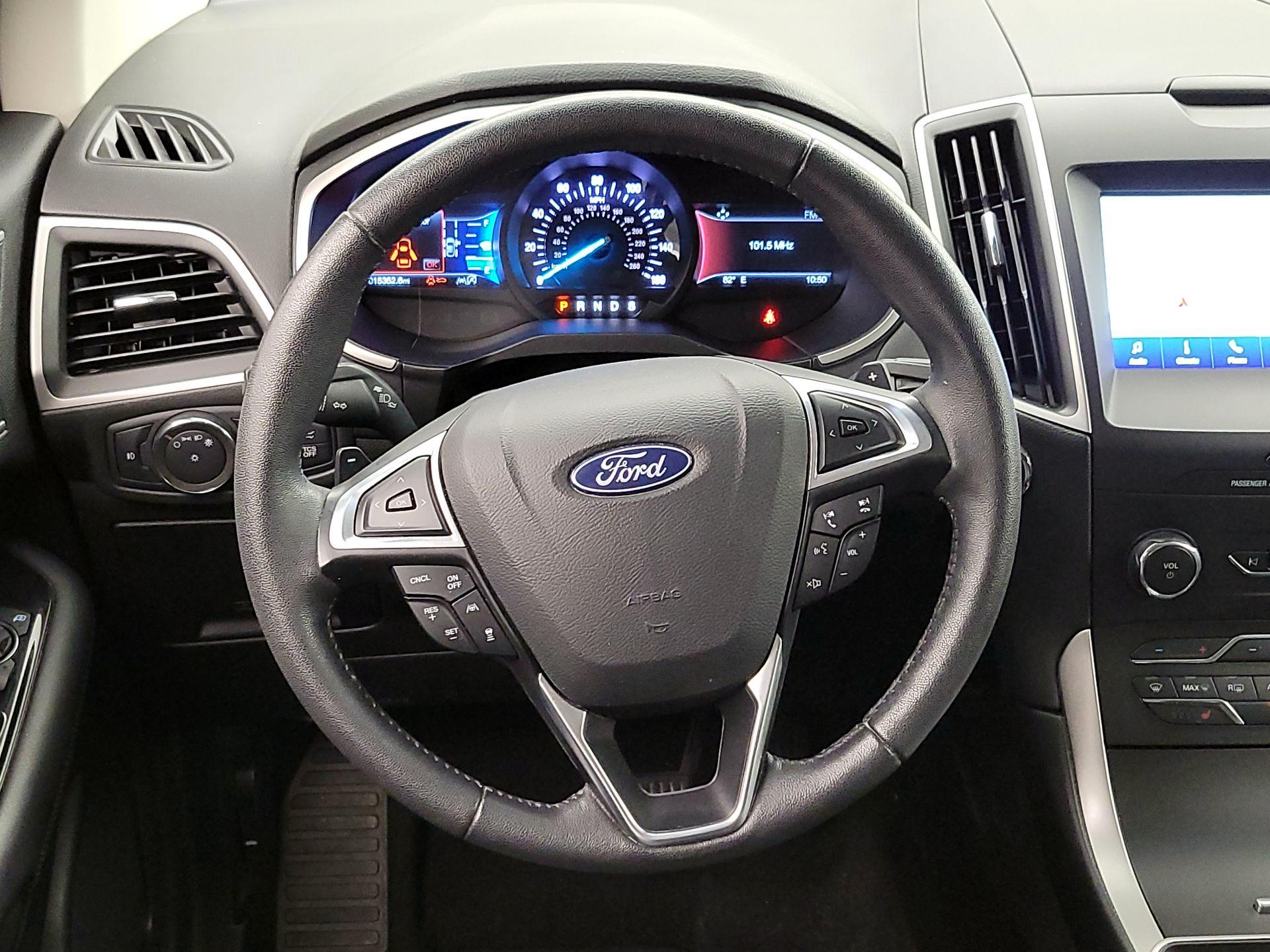 Thumbnail: 2019 Ford Edge - 10