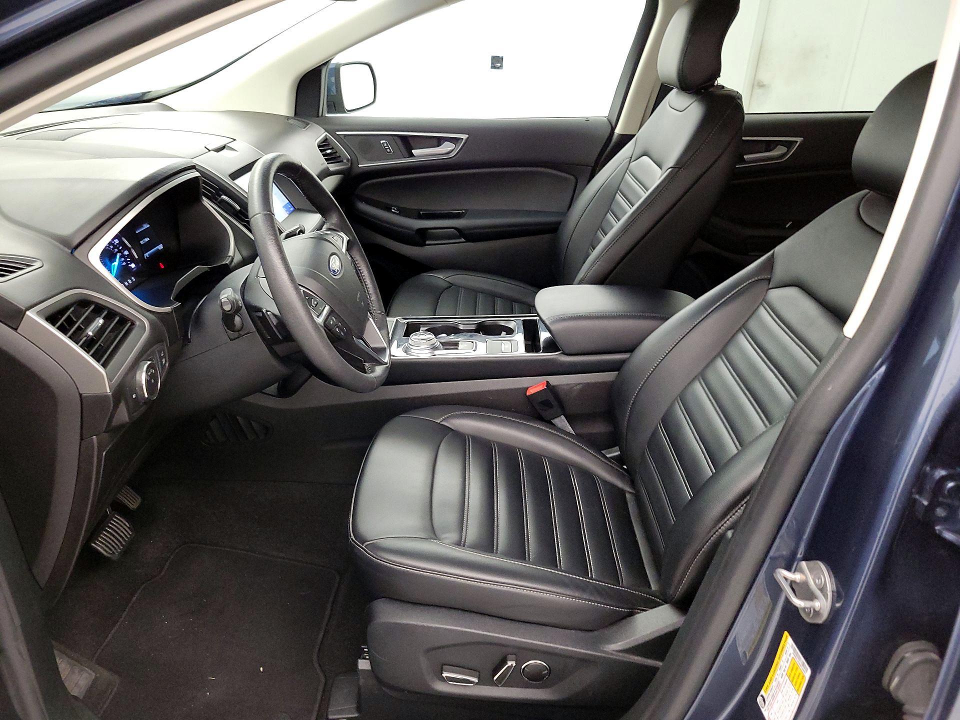 Thumbnail: 2019 Ford Edge - 11