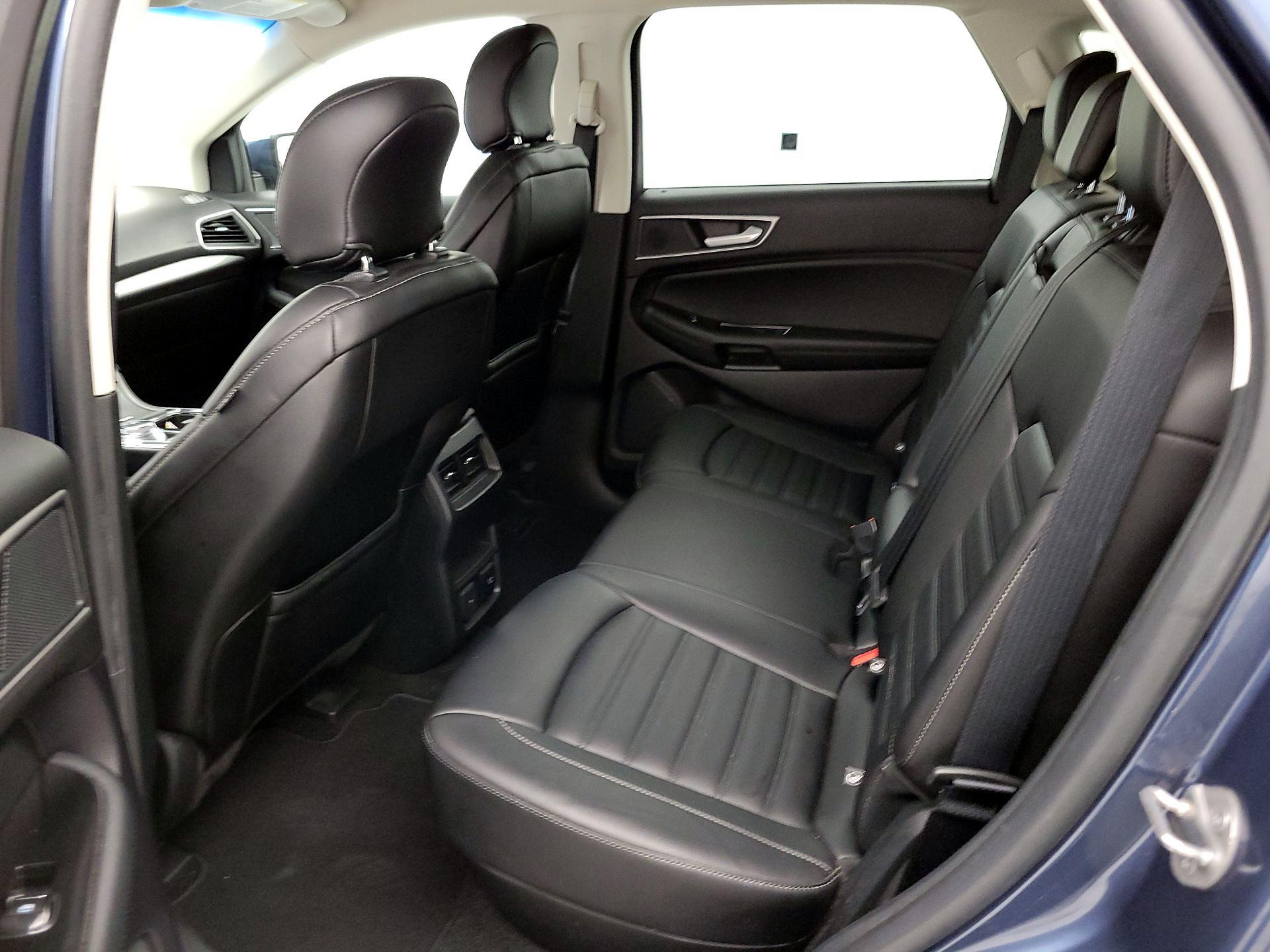 Thumbnail: 2019 Ford Edge - 19