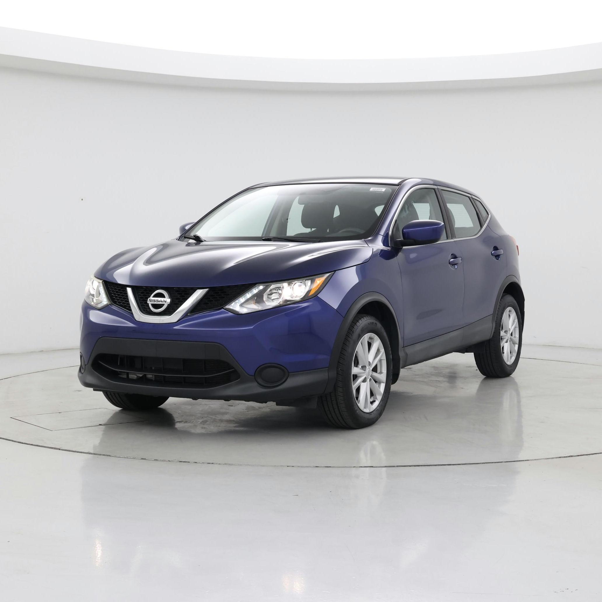 Thumbnail: 2018 Nissan Rogue Sport - 4