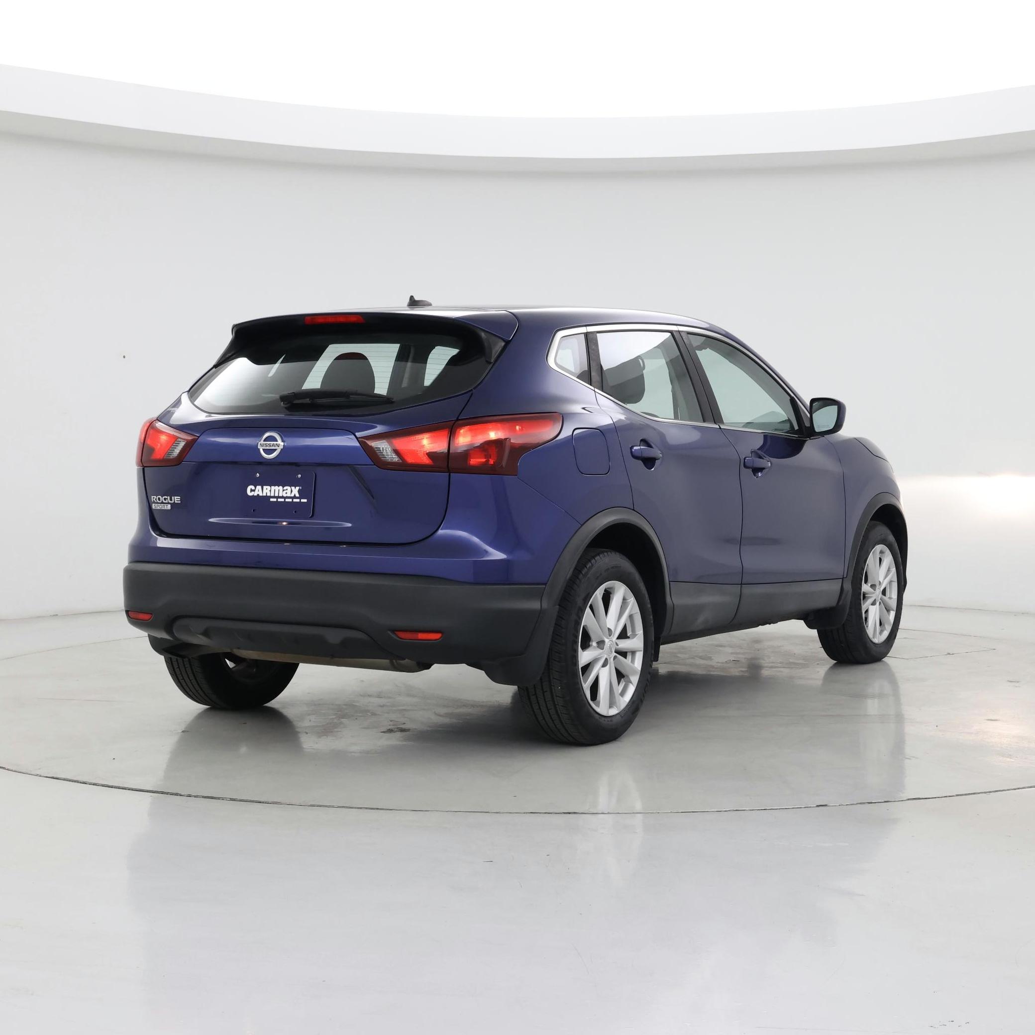 Thumbnail: 2018 Nissan Rogue Sport - 8