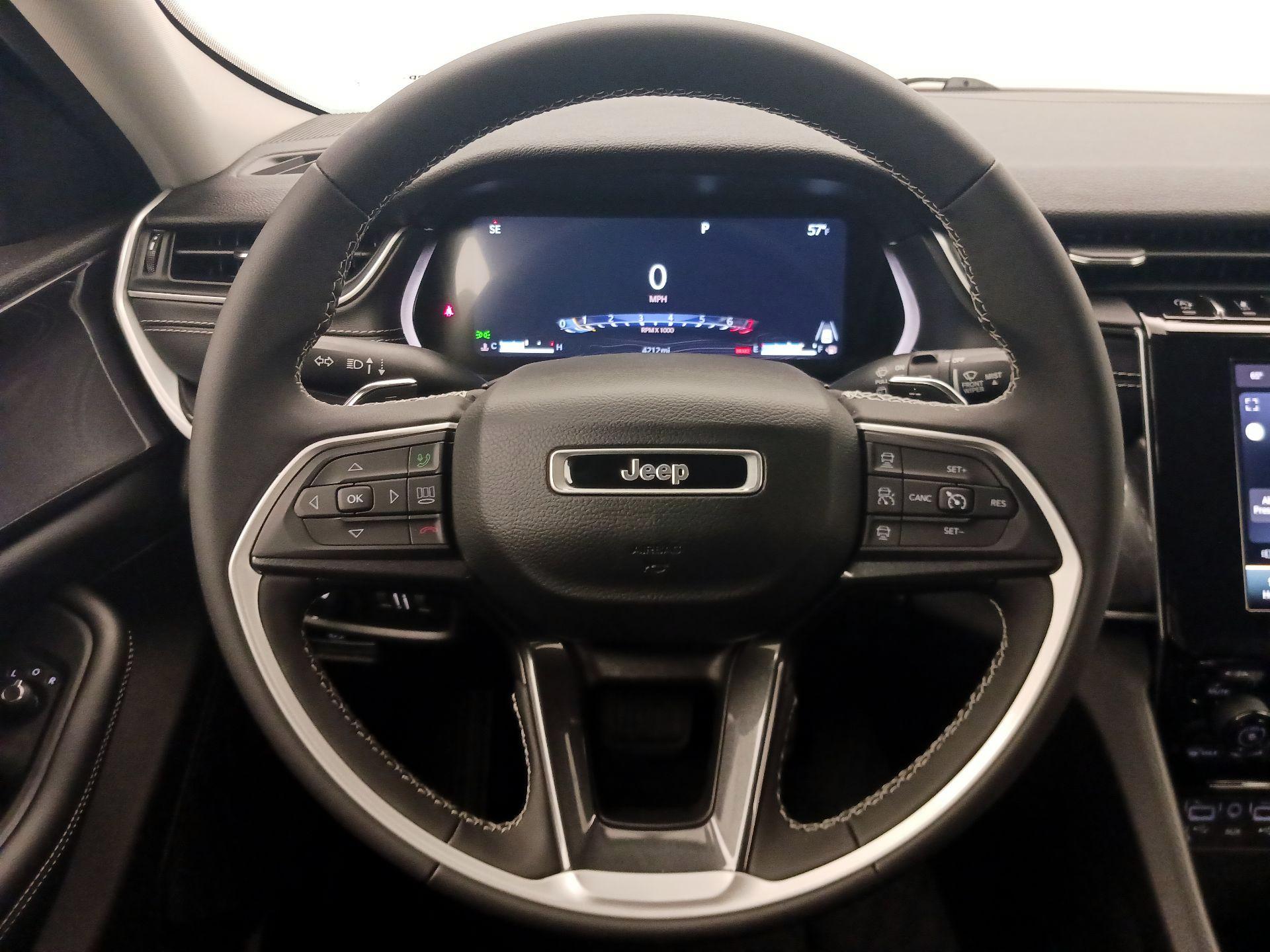 Thumbnail: 2023 Jeep Grand Cherokee - 10