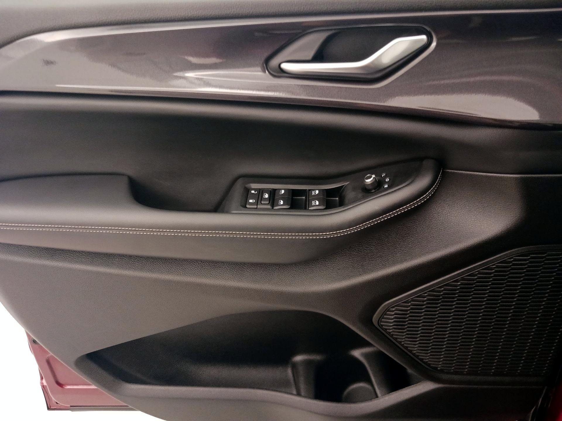 Thumbnail: 2023 Jeep Grand Cherokee - 12