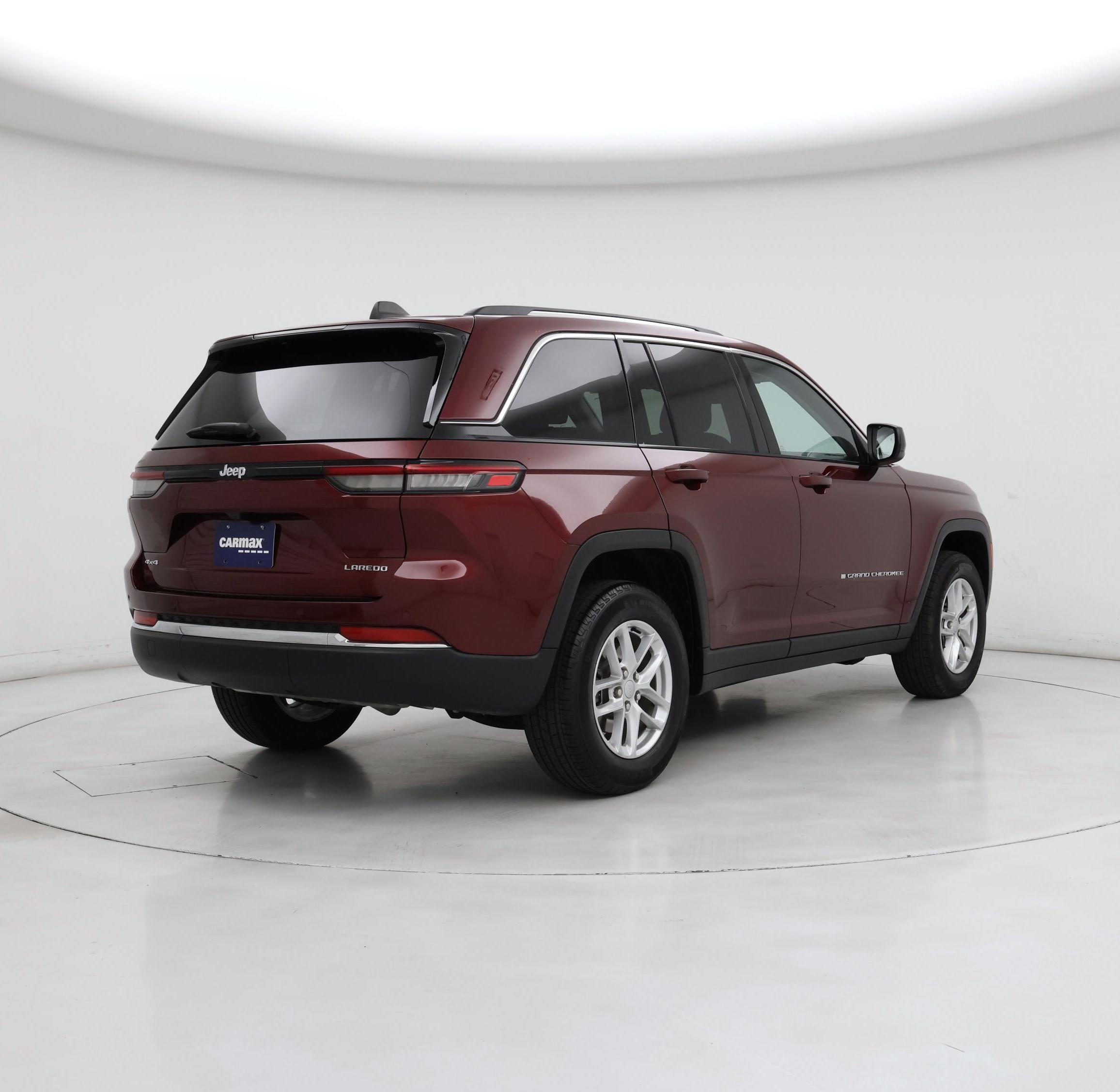 Thumbnail: 2023 Jeep Grand Cherokee - 8