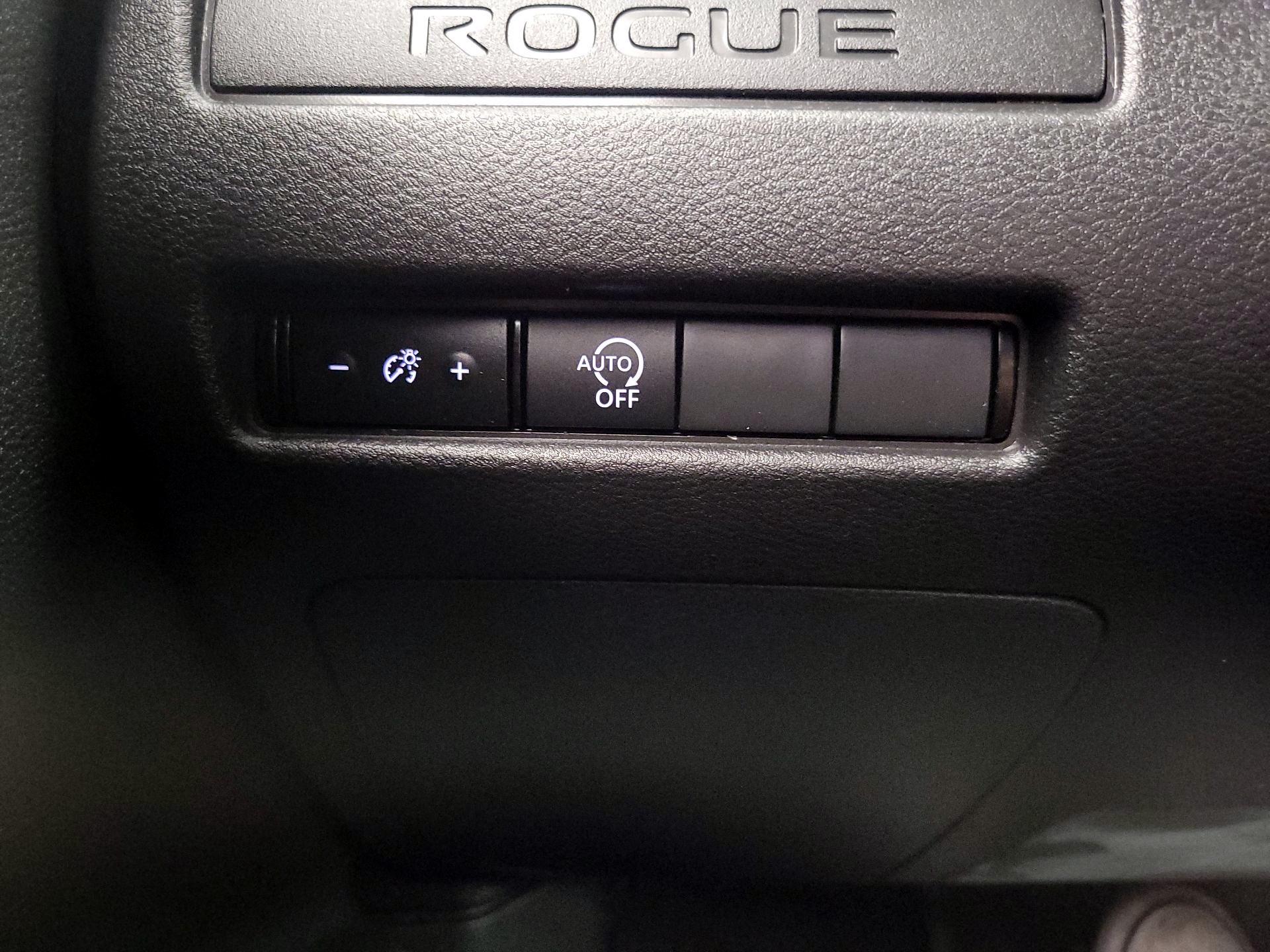 Thumbnail: 2023 Nissan Rogue - 13