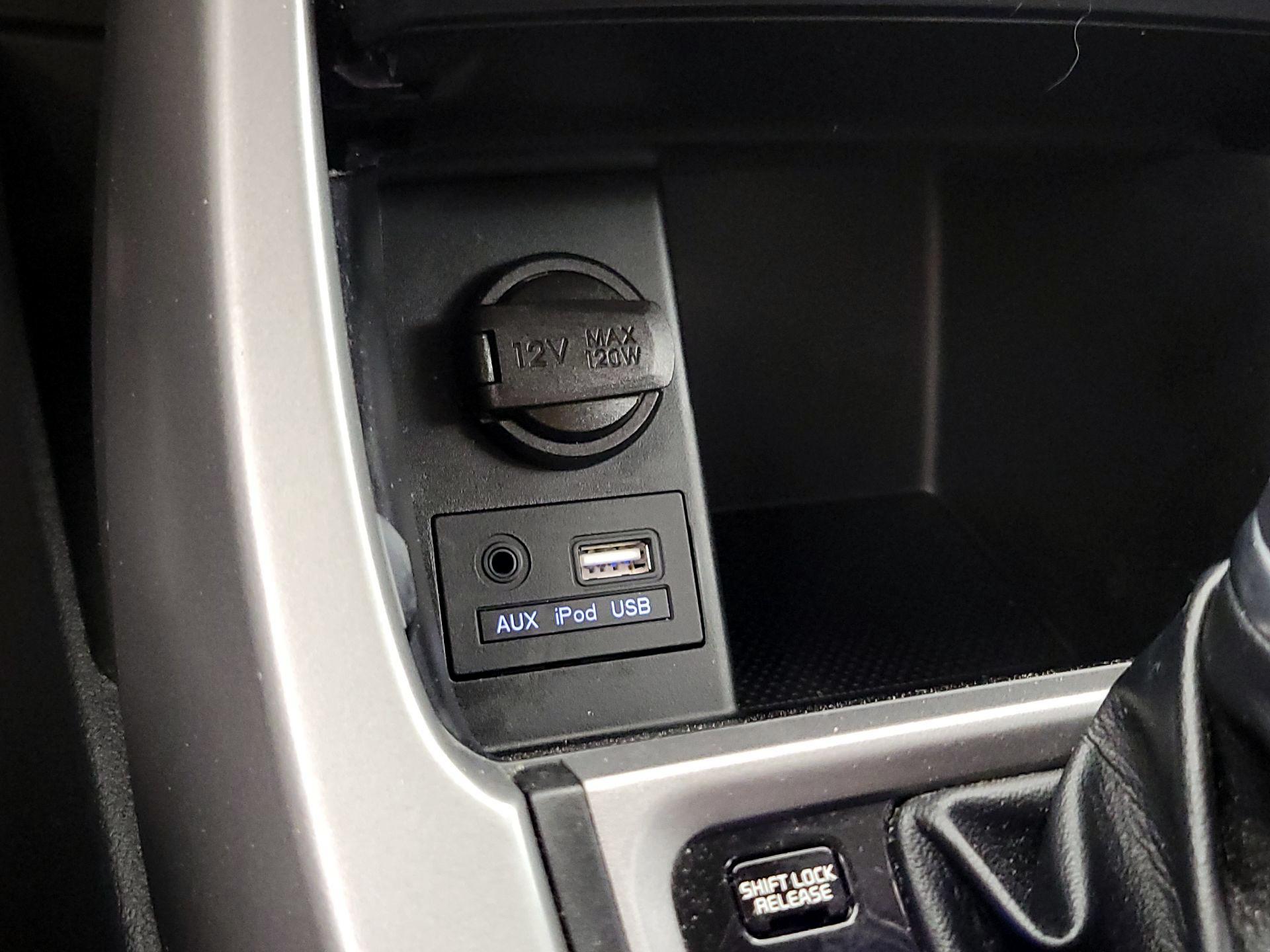 Thumbnail: 2016 Hyundai Elantra - 17