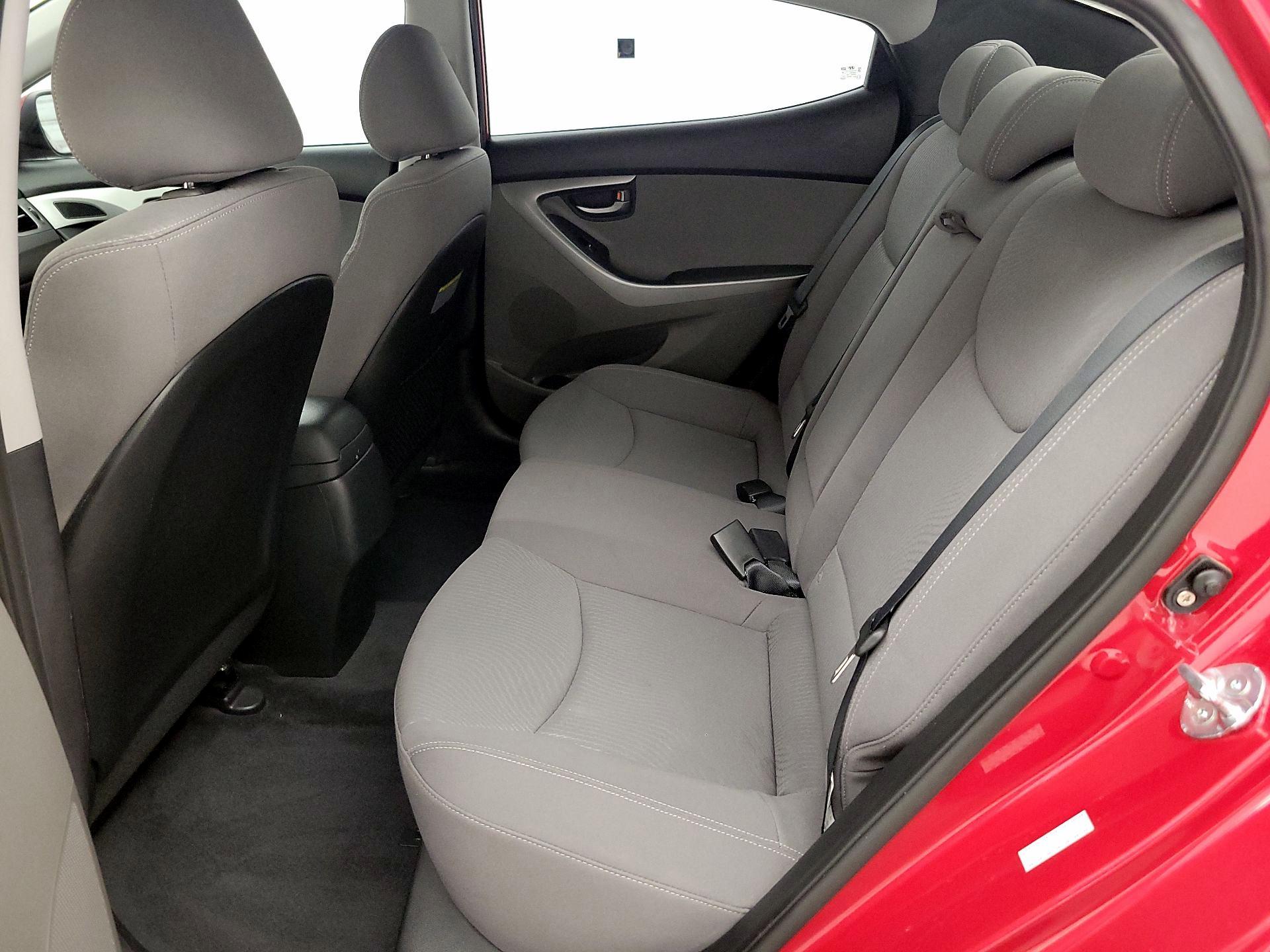 Thumbnail: 2016 Hyundai Elantra - 18