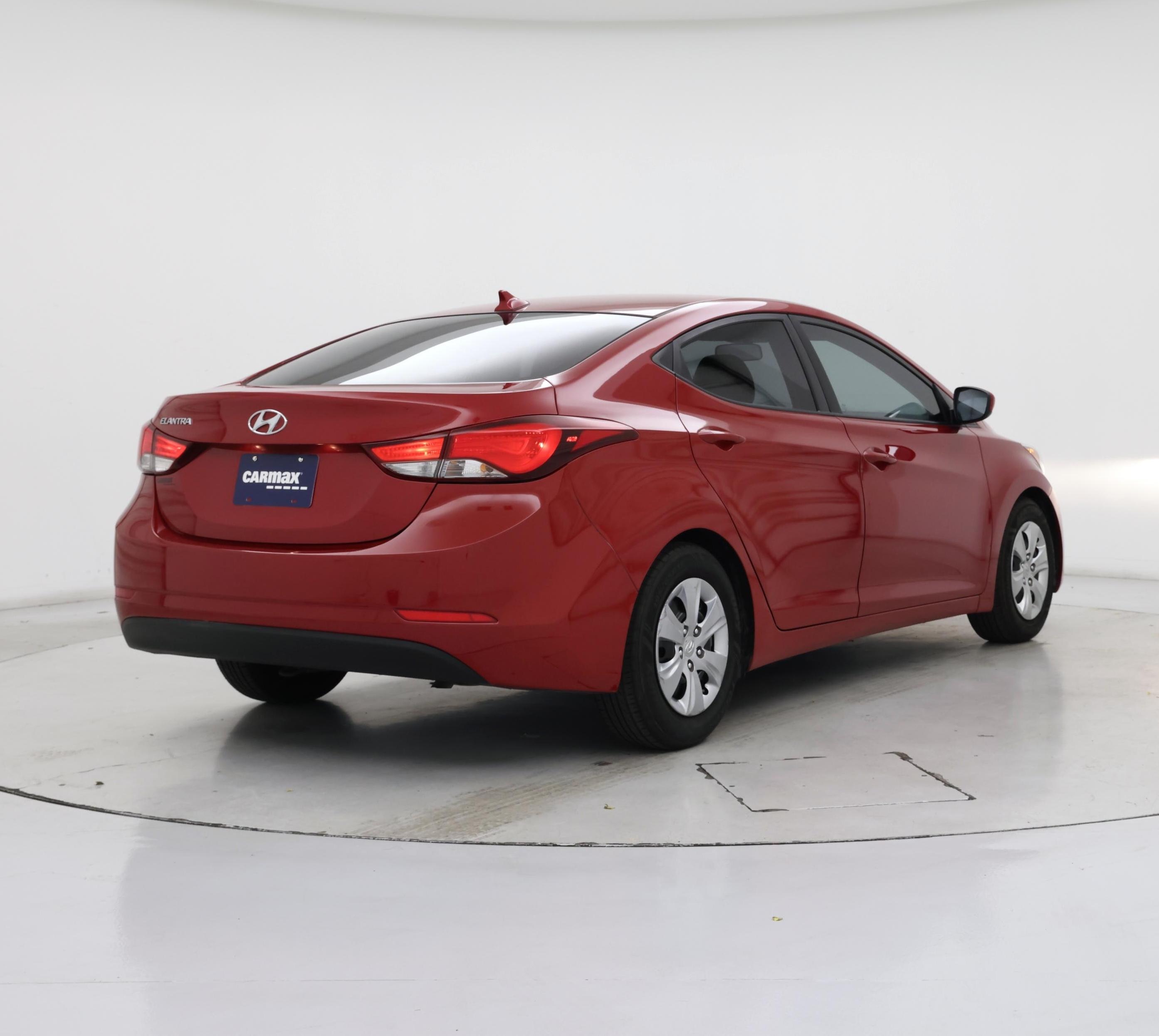 Thumbnail: 2016 Hyundai Elantra - 8