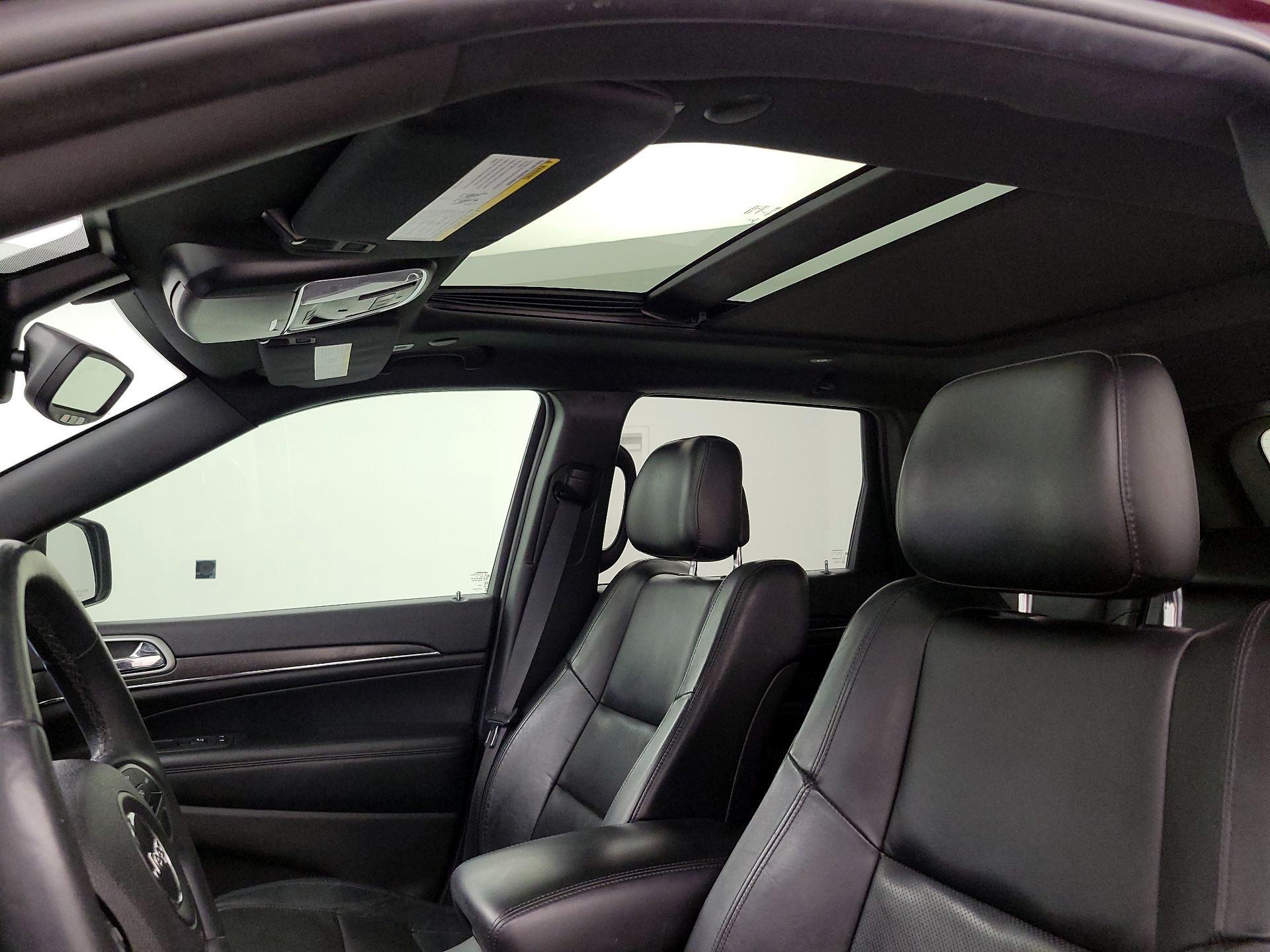 Thumbnail: 2018 Jeep Grand Cherokee - 20