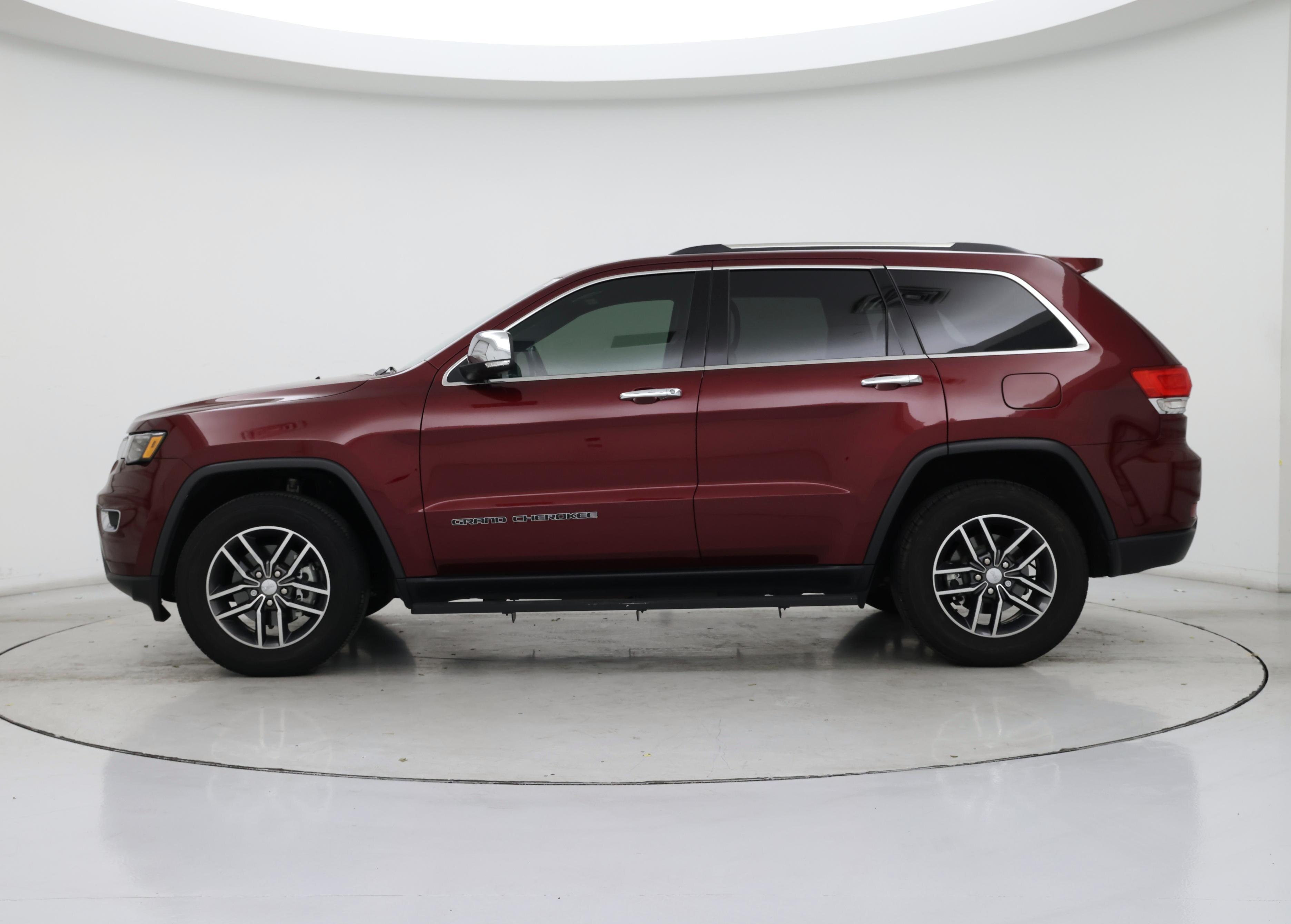 Thumbnail: 2018 Jeep Grand Cherokee - 3