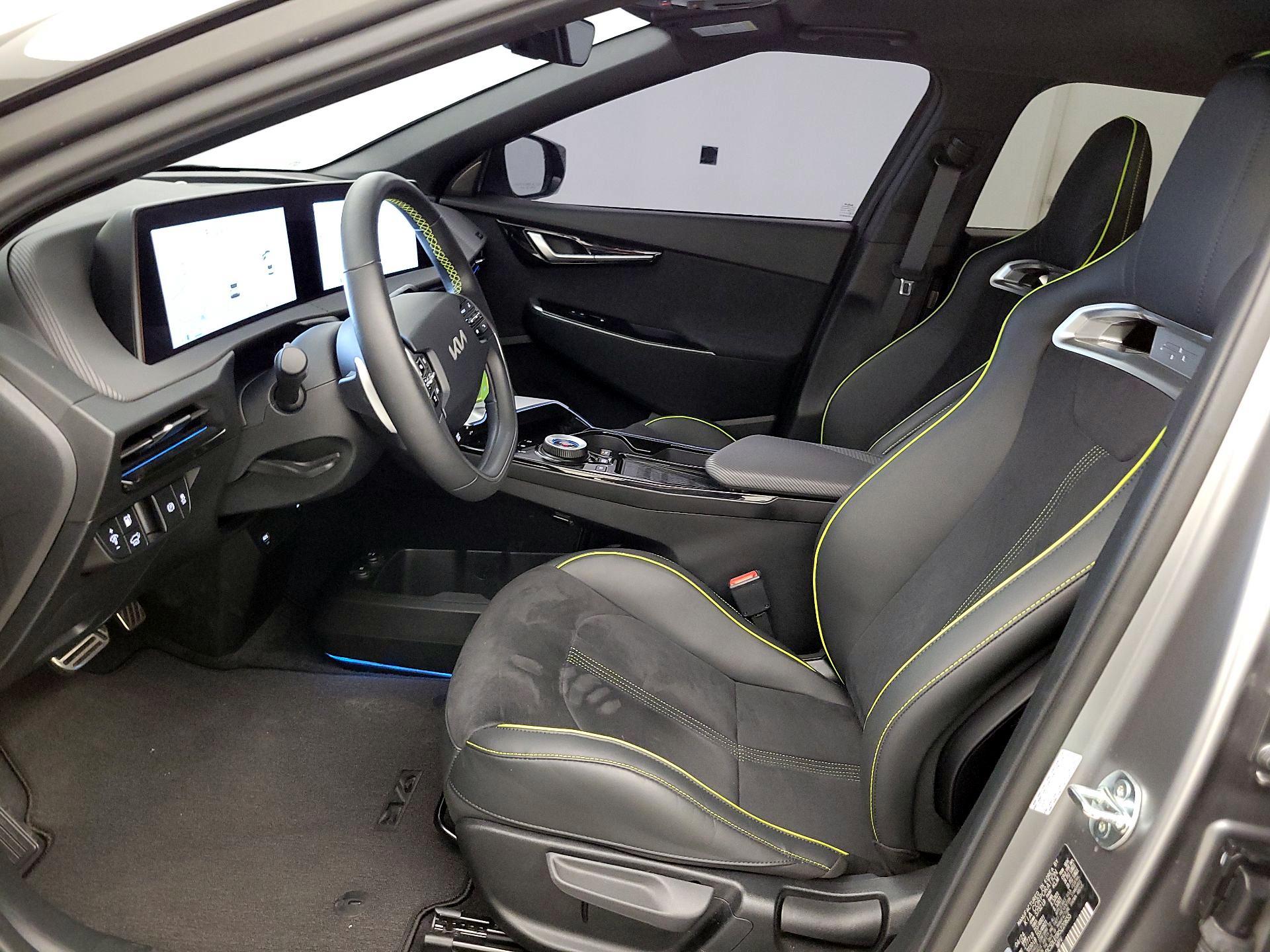 Thumbnail: 2024 Kia EV6 - 11