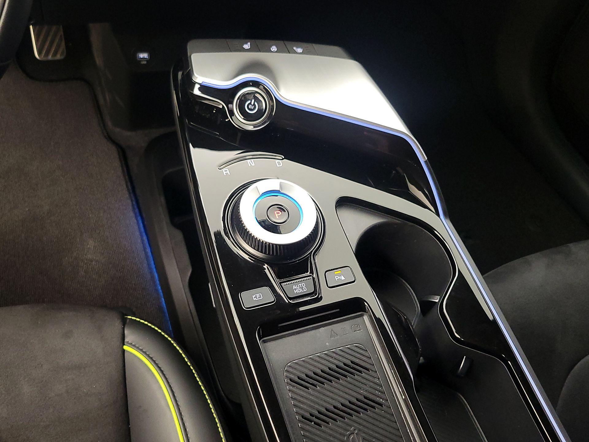 Thumbnail: 2024 Kia EV6 - 18