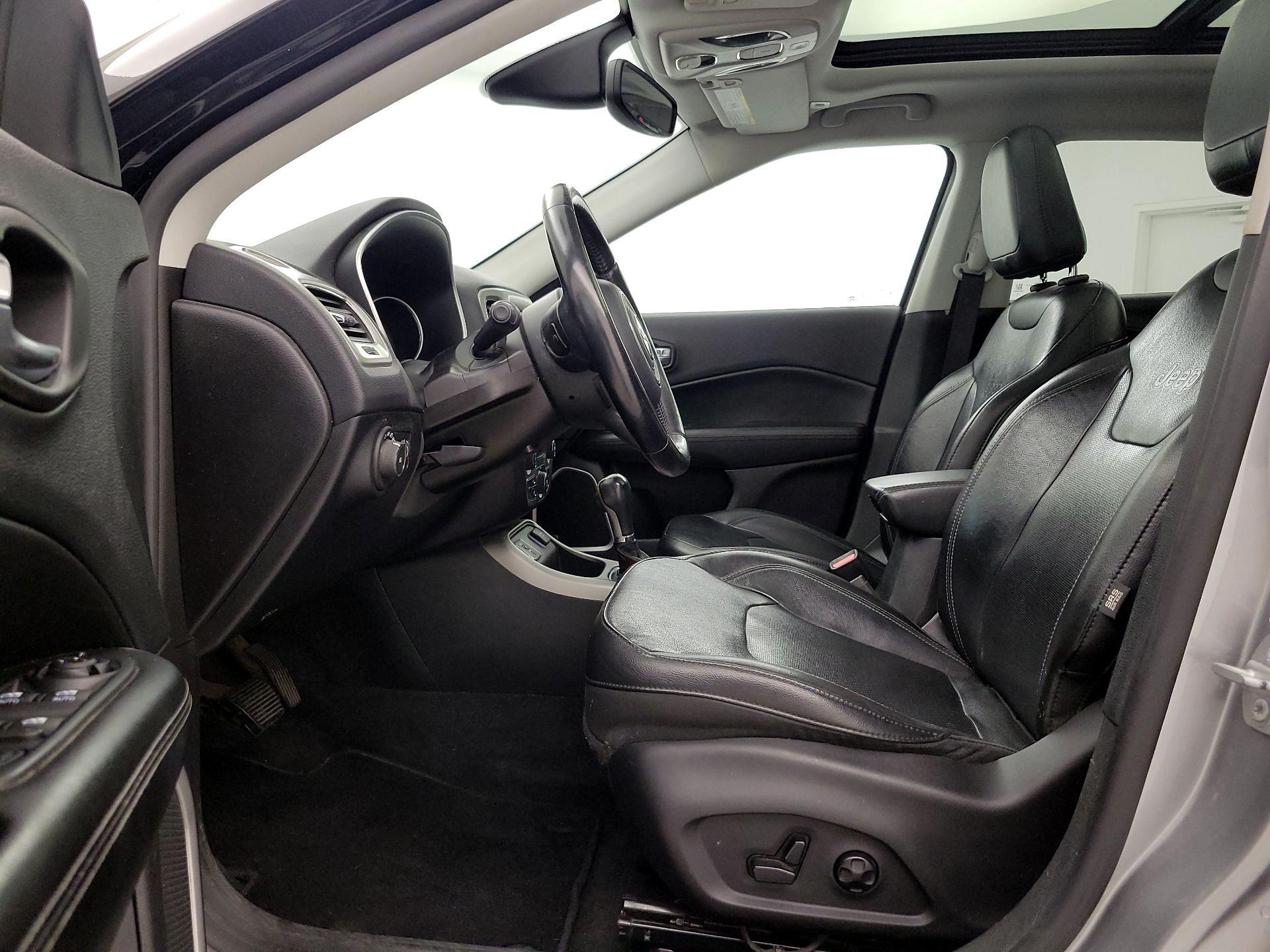 Thumbnail: 2019 Jeep Compass - 11