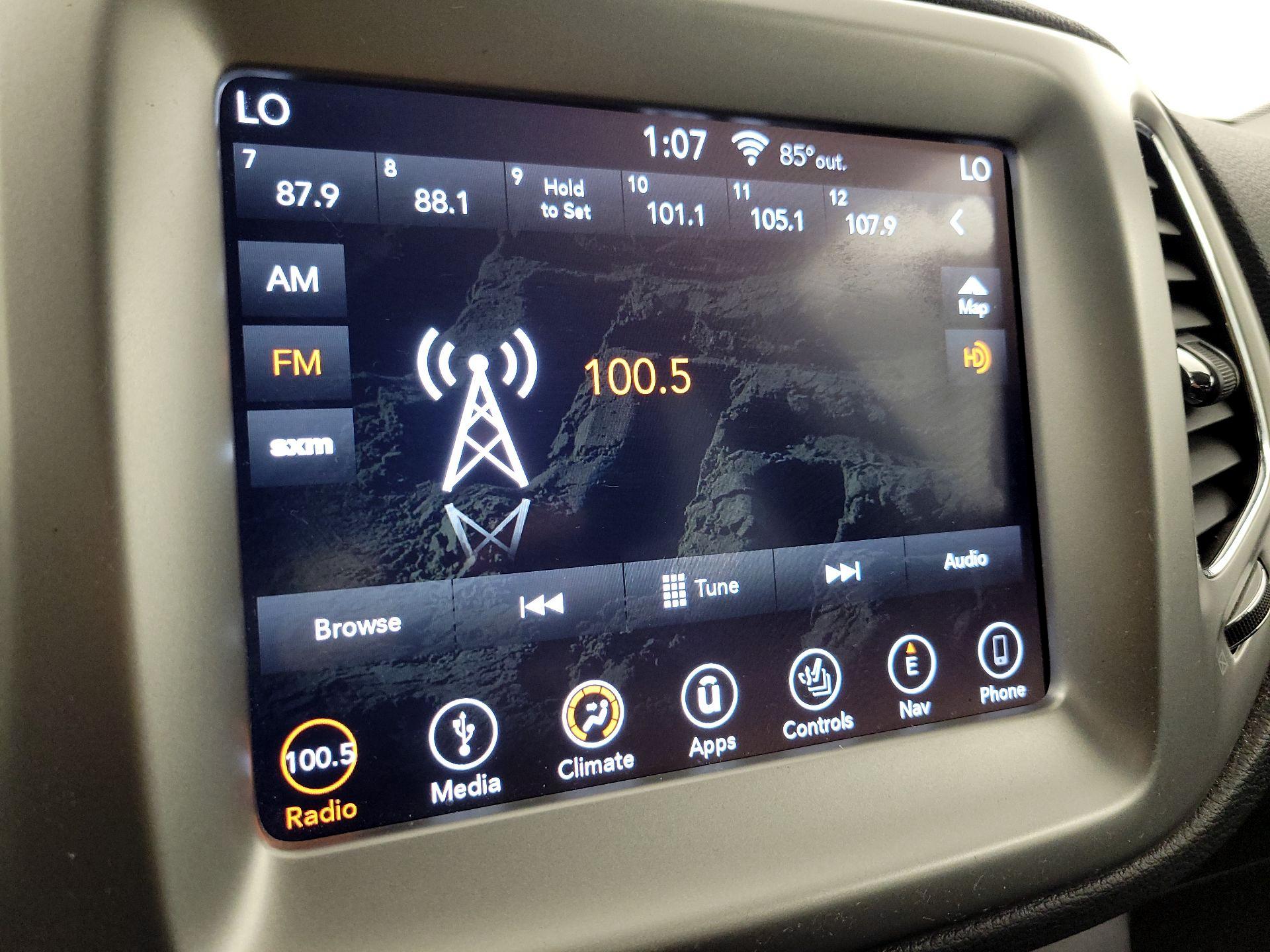 Thumbnail: 2019 Jeep Compass - 16