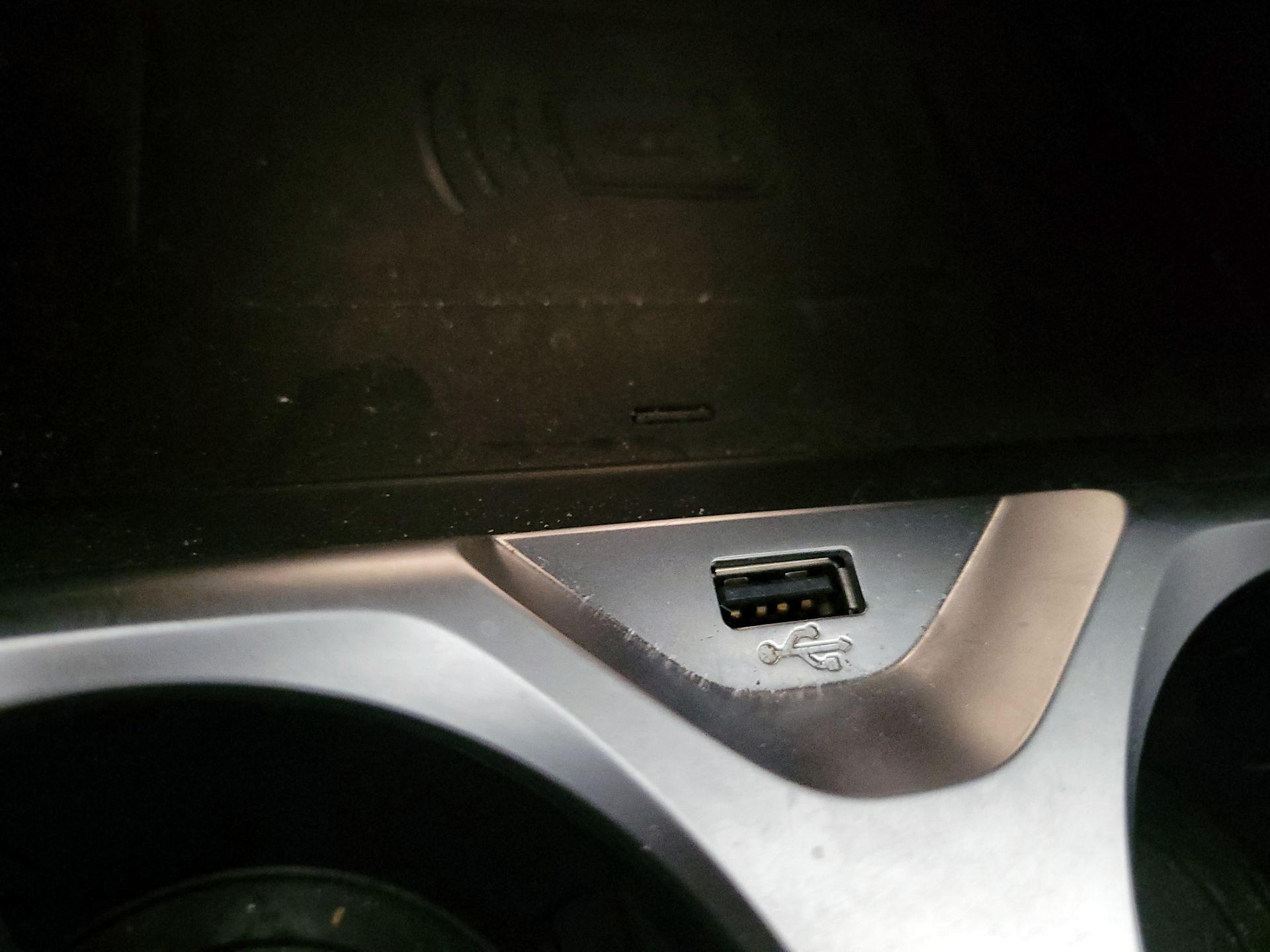 Thumbnail: 2019 BMW 8 Series - 19