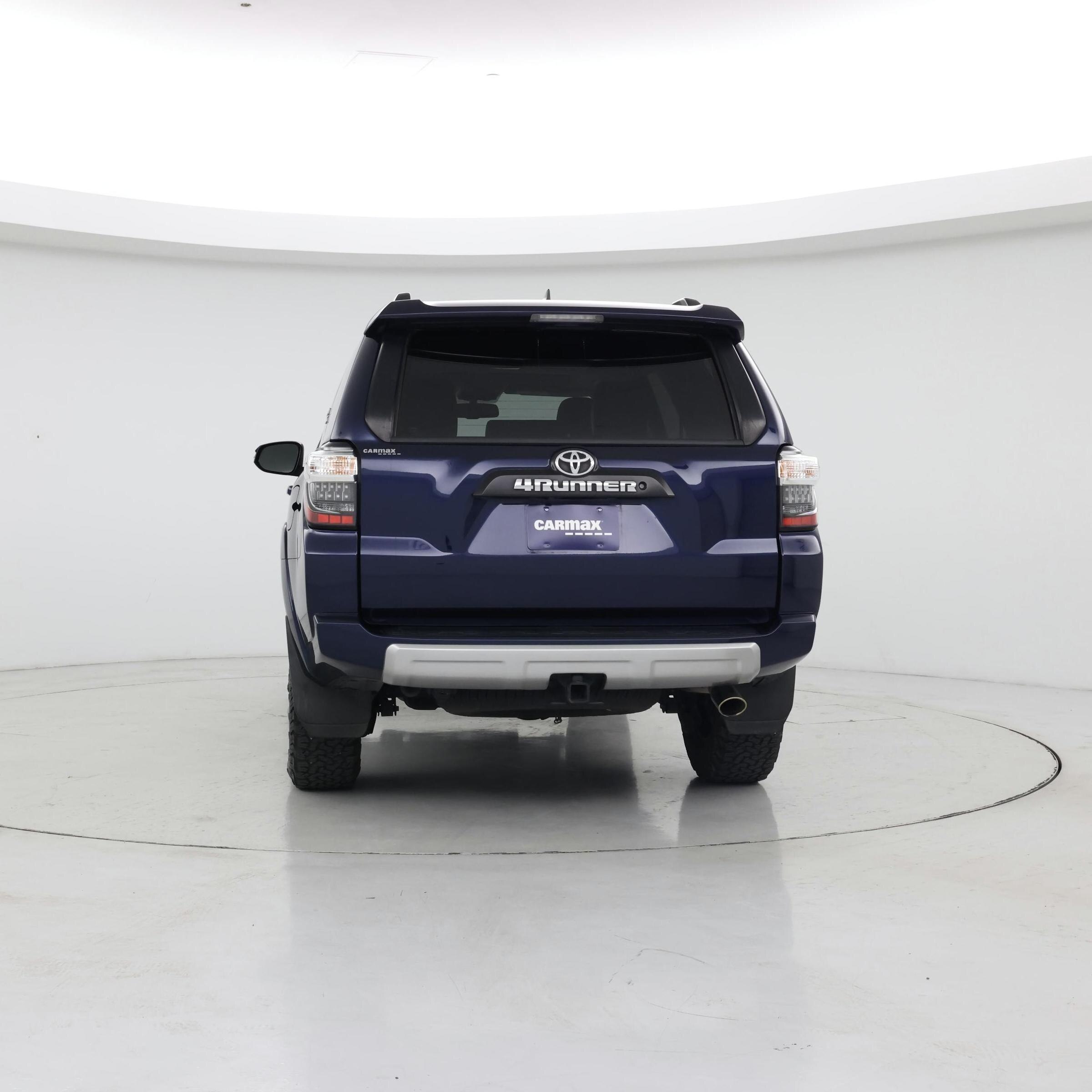 Thumbnail: 2017 Toyota 4Runner - 6