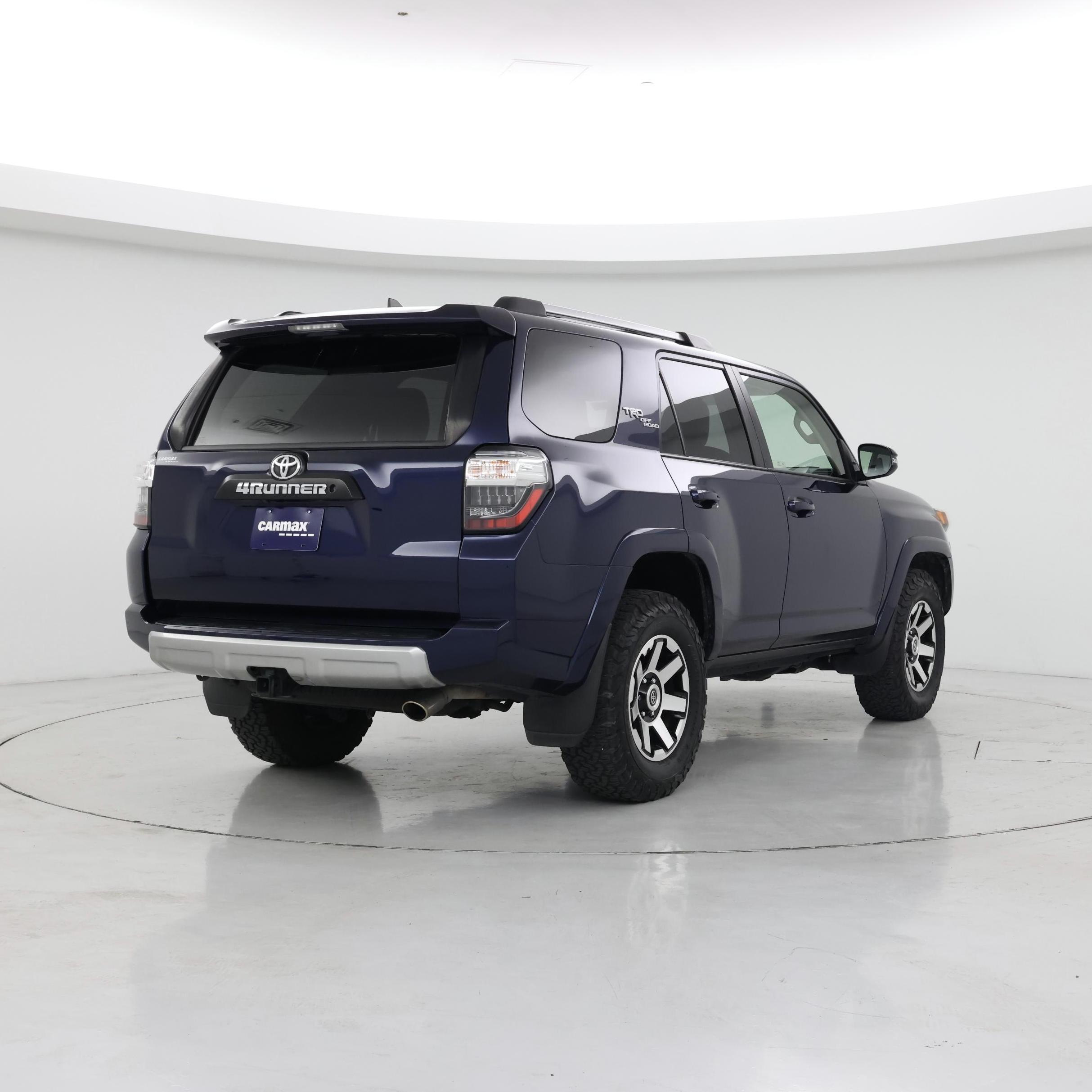Thumbnail: 2017 Toyota 4Runner - 8