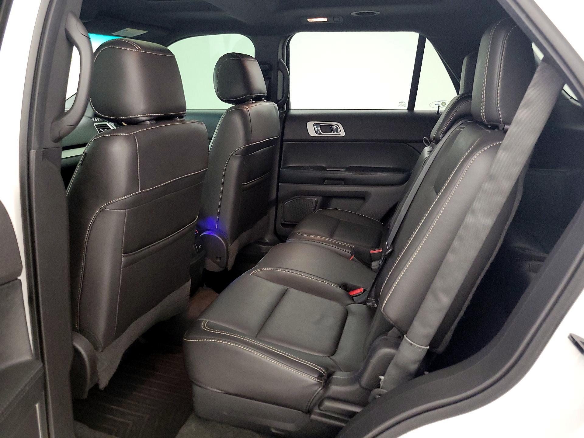 Thumbnail: 2015 Ford Explorer - 20